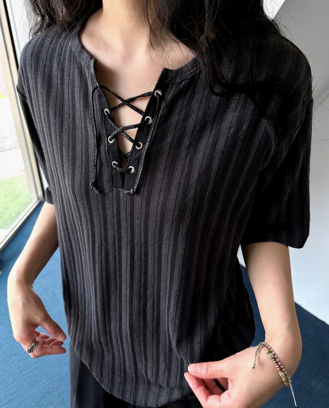 String design neck H/S knit top 상품이미지6