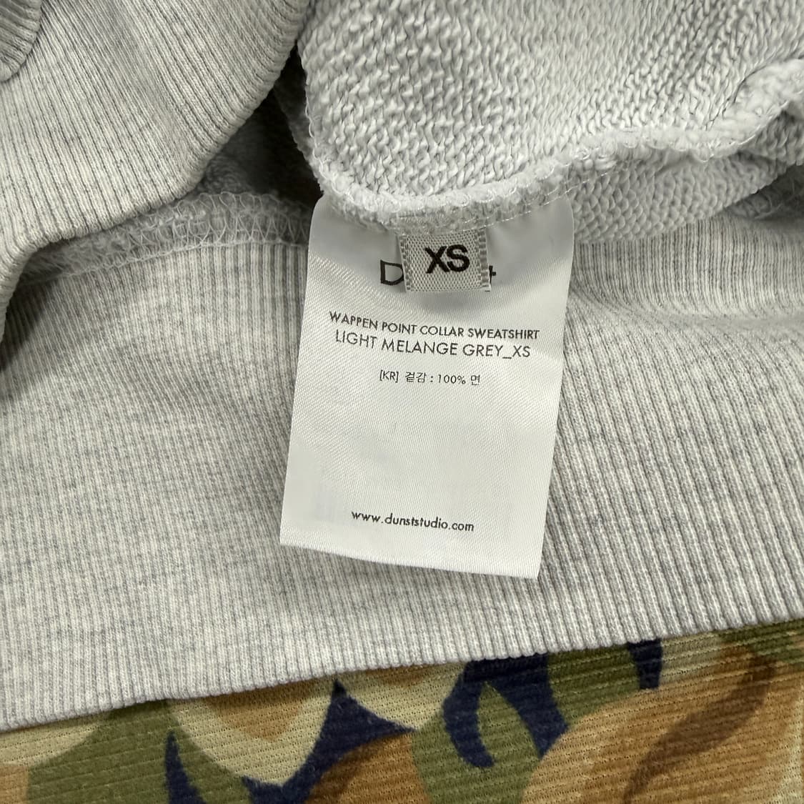 (XS)던스트 DUNST 와펜 카라 맨투맨(그레이) 상품이미지3