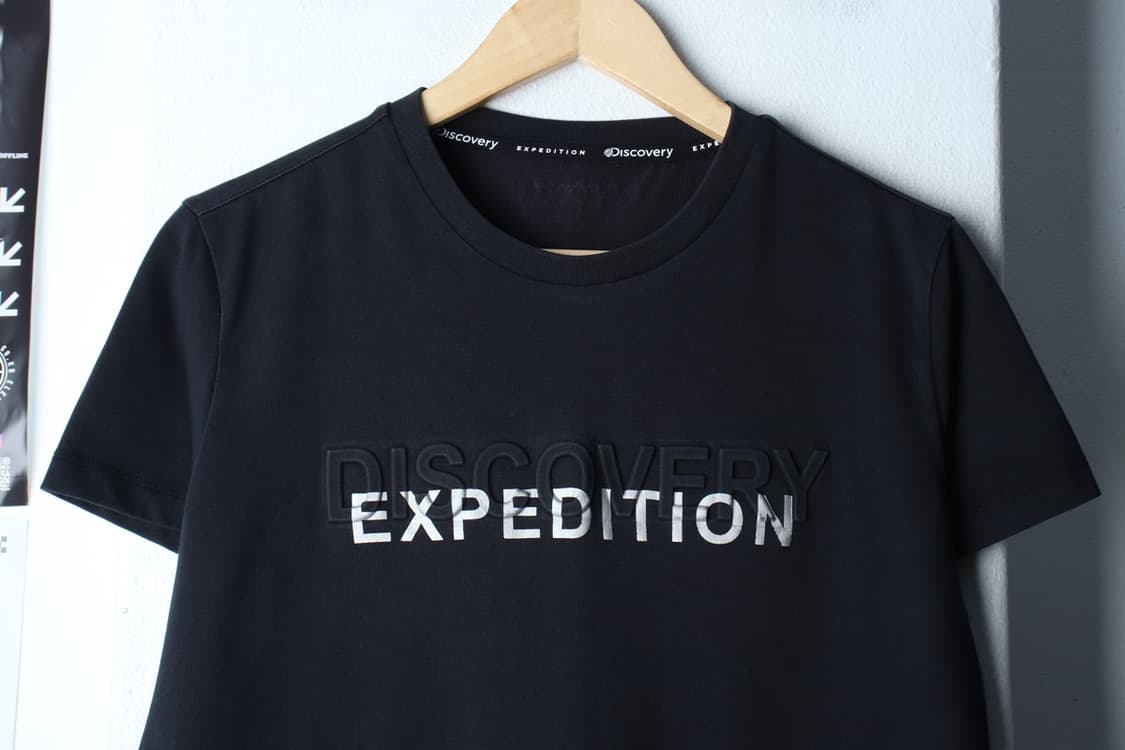 W(XL) 디스커버리 반팔 티셔츠 에이징 빅로고 블랙-7BAF 상품이미지3
