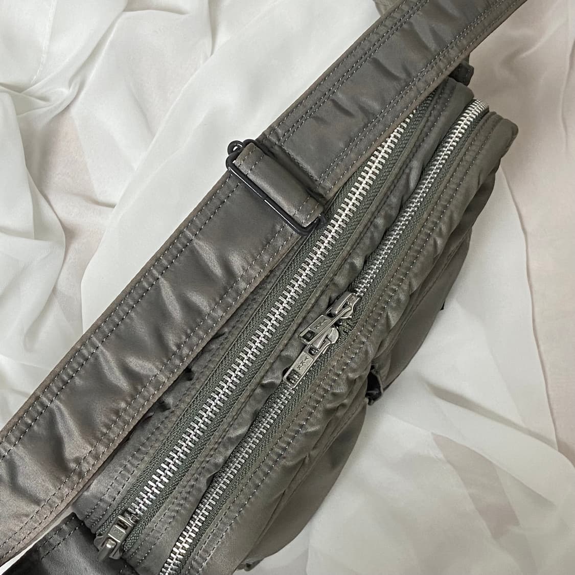 미품)PORTER 요시다 포터 탱커 숄더백 S 실버그레이 상품이미지3