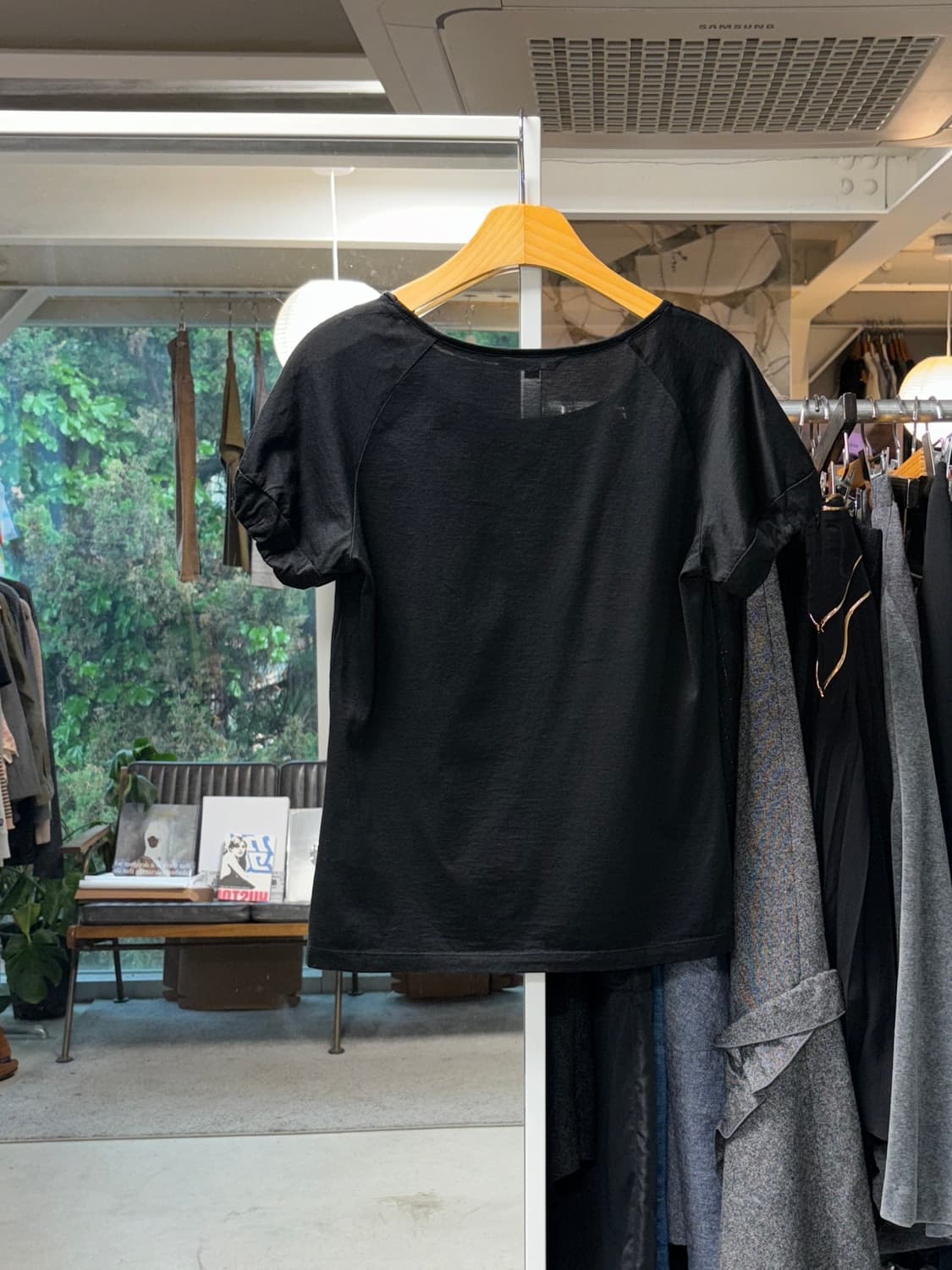 버버리 런던 프릴 티셔츠 상품이미지2