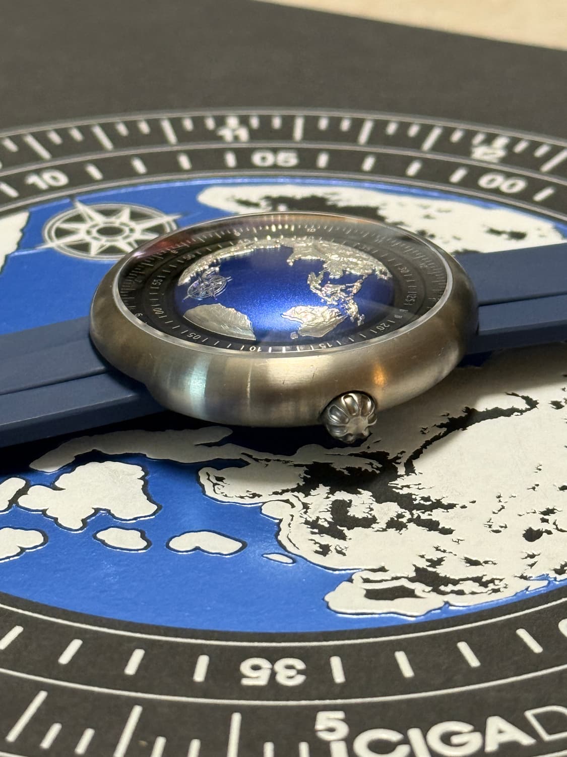 시가디자인 블루플래닛 티타늄 46mm 오토매틱 시계 상품이미지5