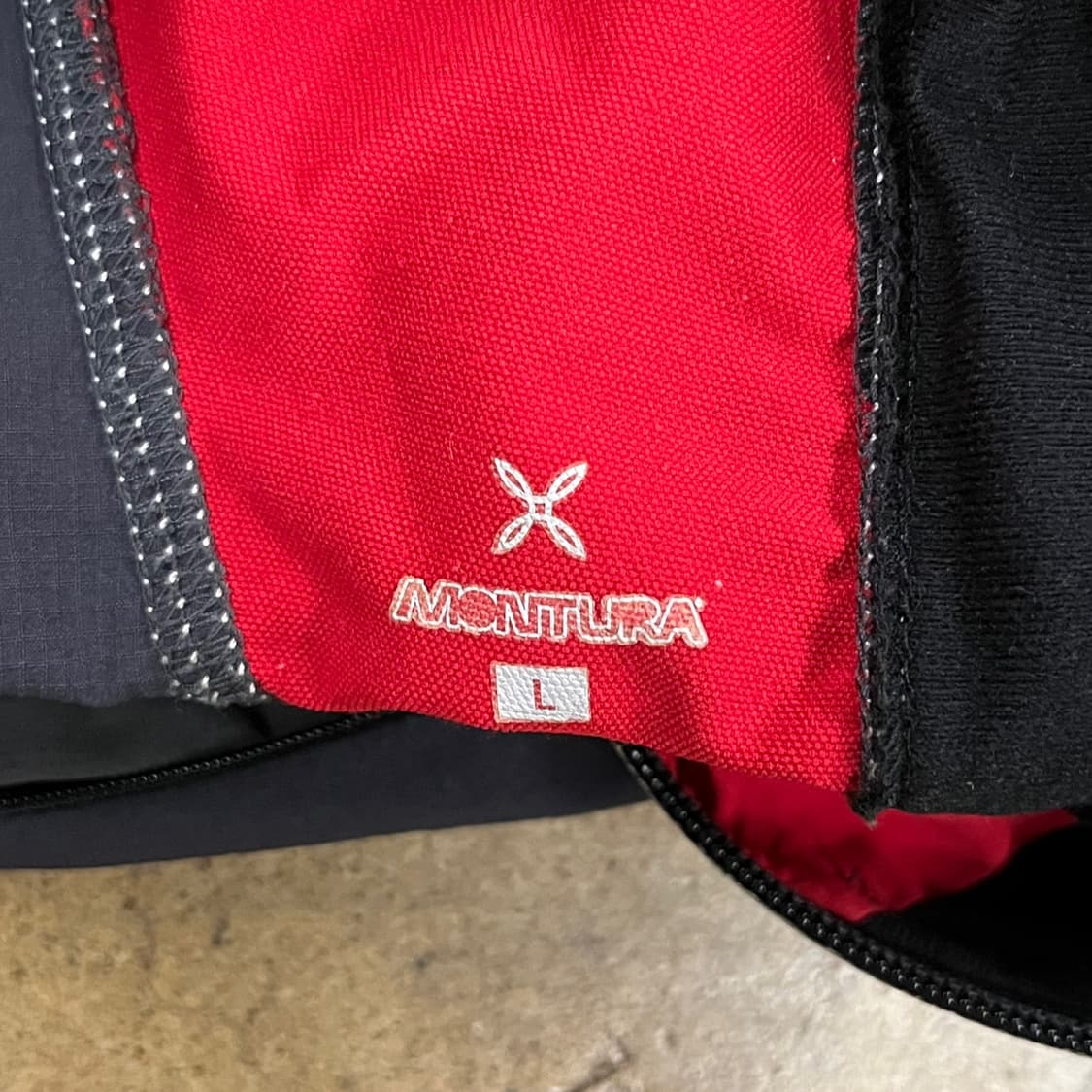 [정품/L] 몬츄라 바람막이 후드 자켓 b18 상품이미지5