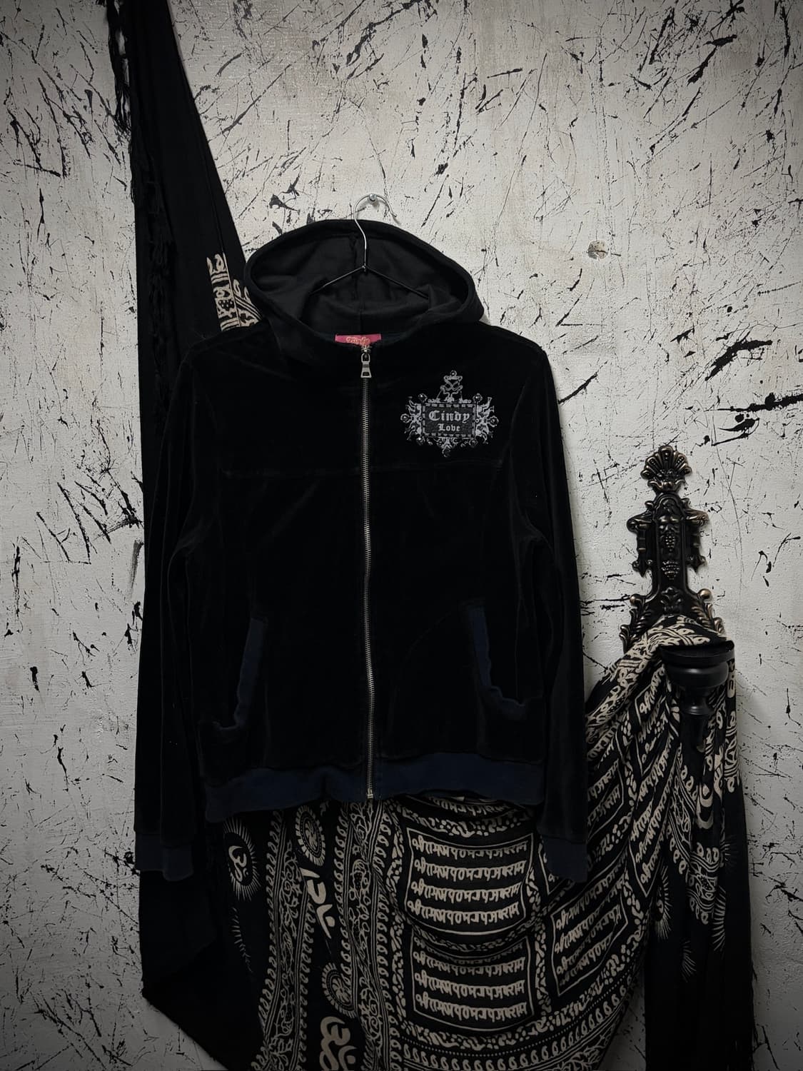 Cindy Gray Painting Velvet Hooded Zip-Up 상품이미지1