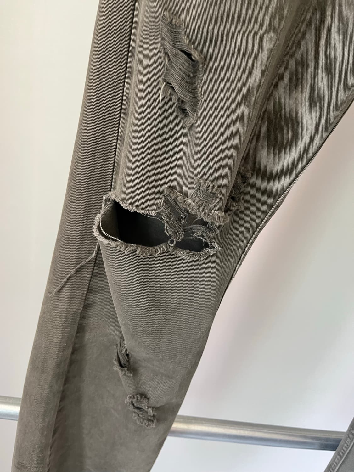 F.D.M wave Distressed Damage Pants 상품이미지4
