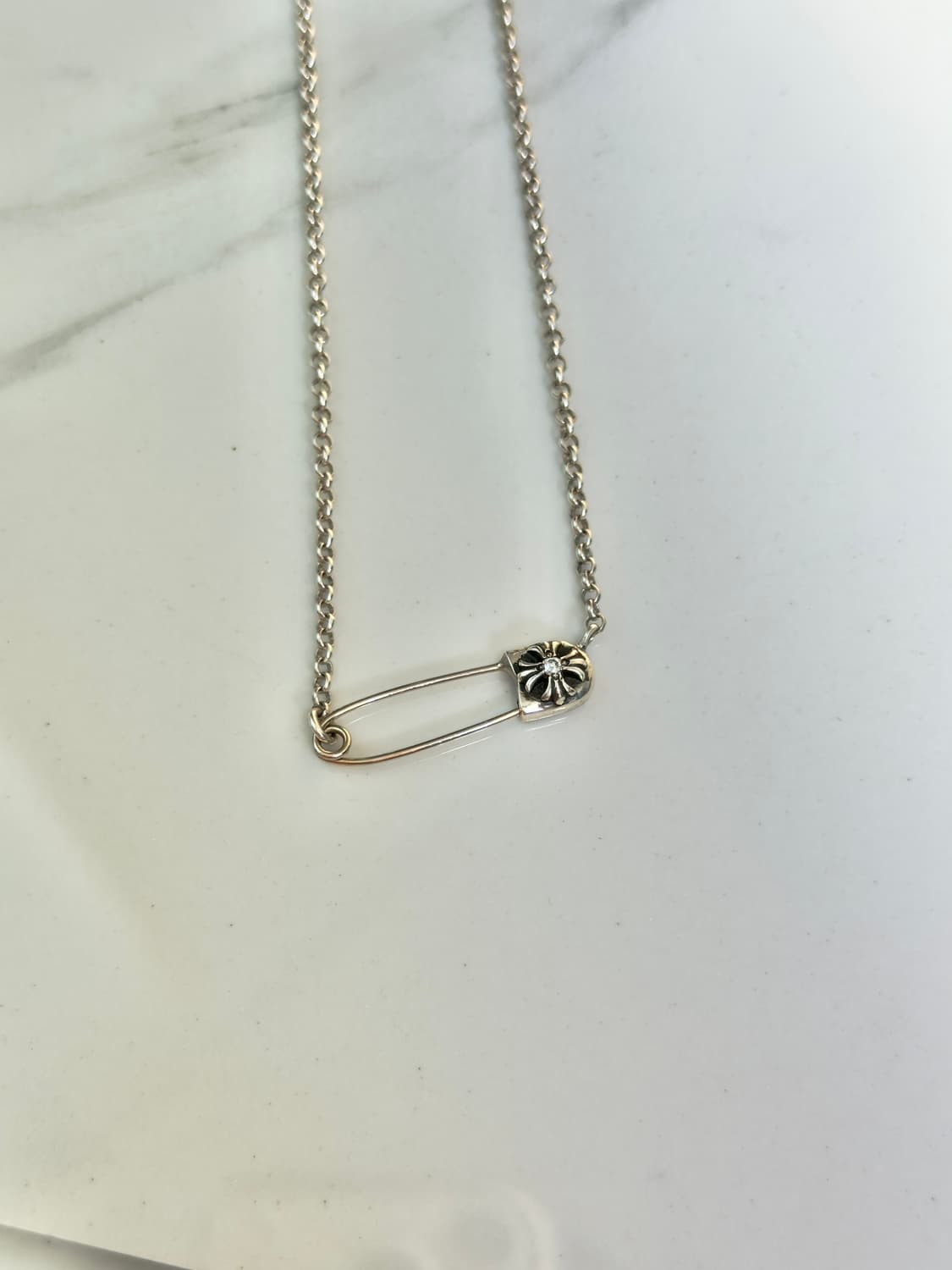 새상품 크롬하츠 세이프티핀 1P 다이아 파베 일체형 목걸이 영수증O 상품이미지2