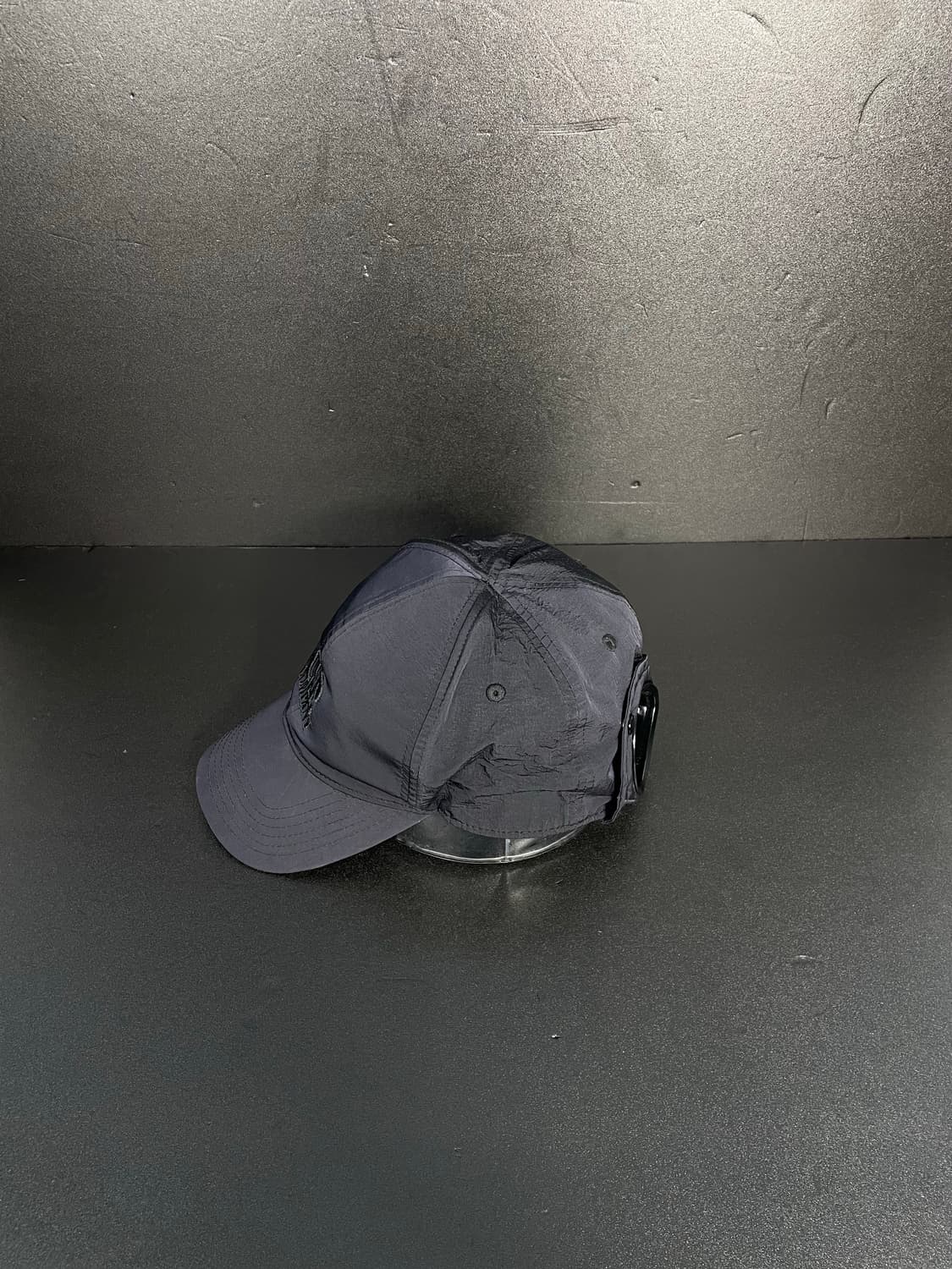 [XL] CP컴퍼니 크롬-R 고글 볼캡 QR인증 상품이미지4