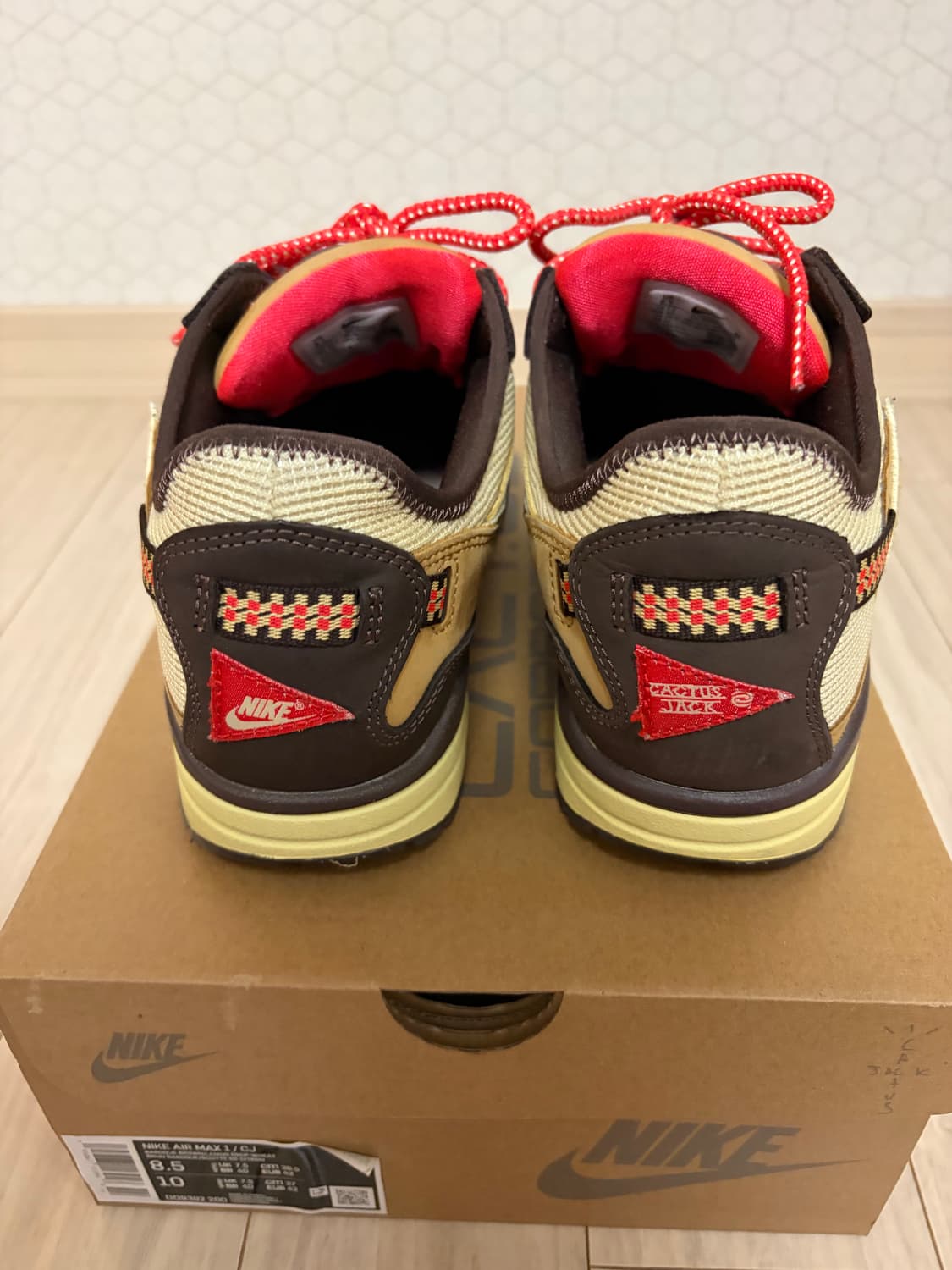 [265] 나이키 트래비스스캇 에어맥스1 브라운 상품이미지5