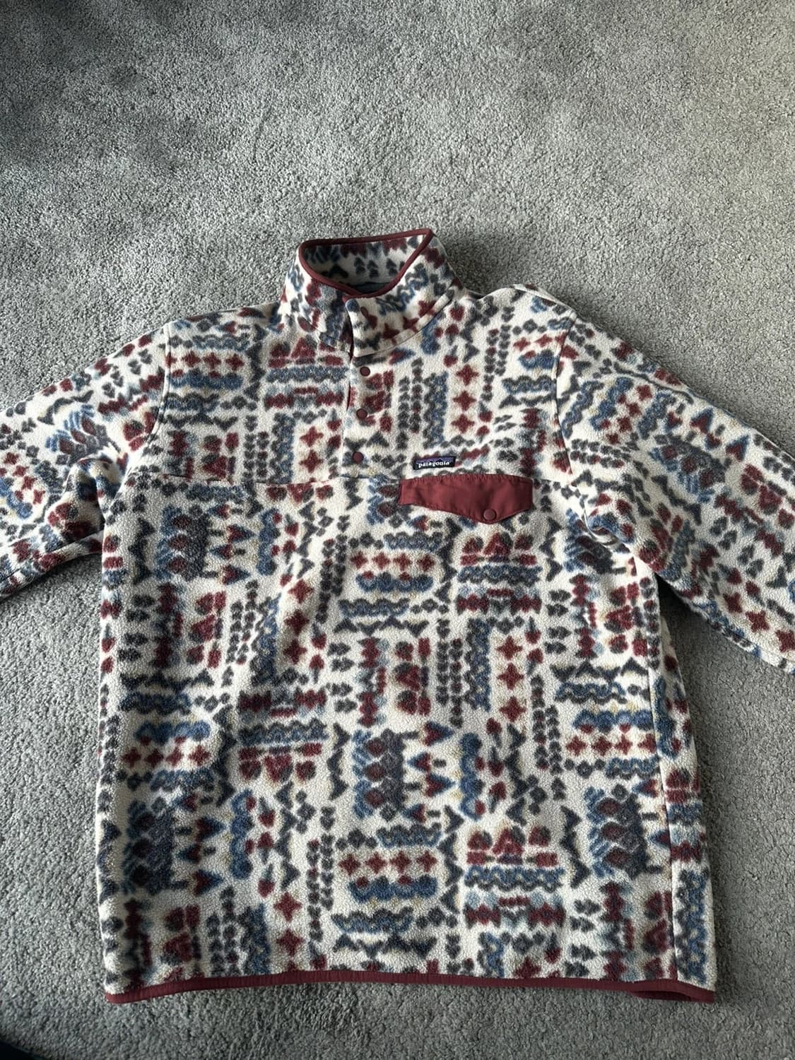 20s 파타고니아 신칠라 스냅-T 페더 댄스 패턴 상품이미지1