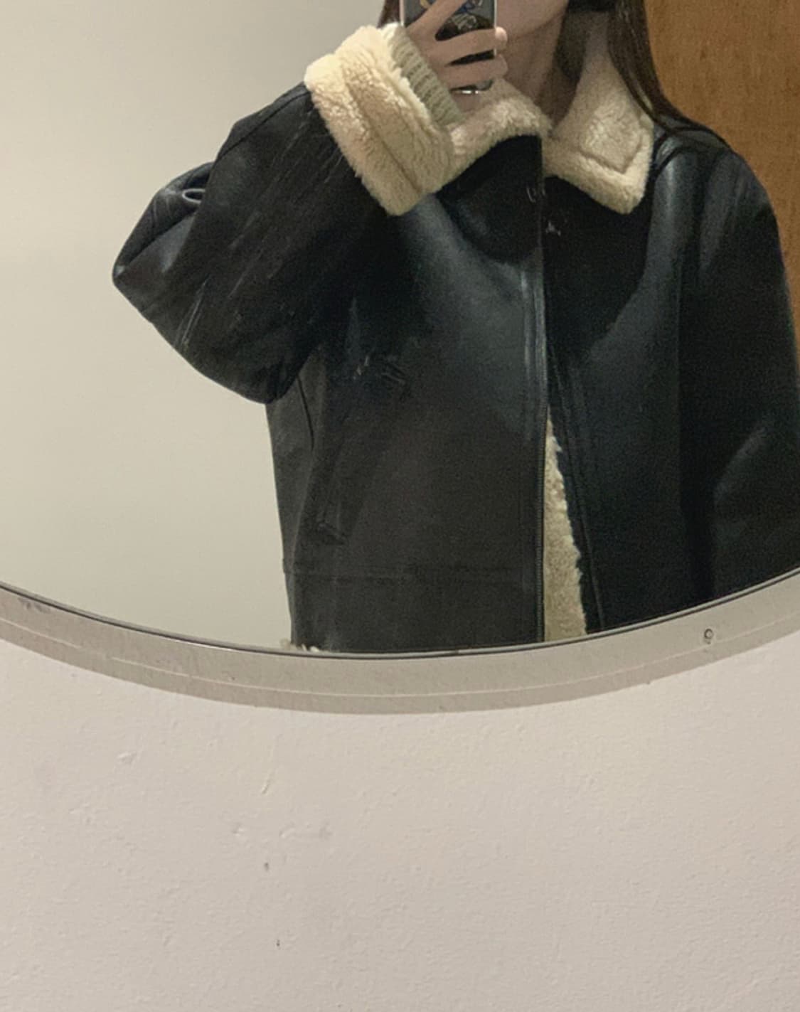 mmore 비건 레더 무스탕 블랙 상품이미지7