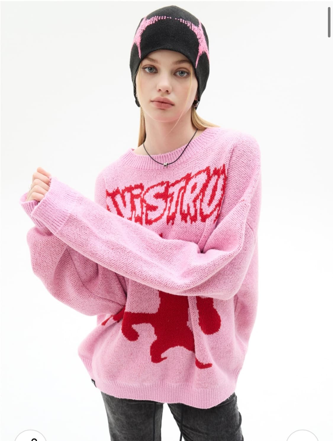 러브이즈트루 캣 핑크 오버핏 니트 르세라핌 사쿠라 착용 상품이미지3