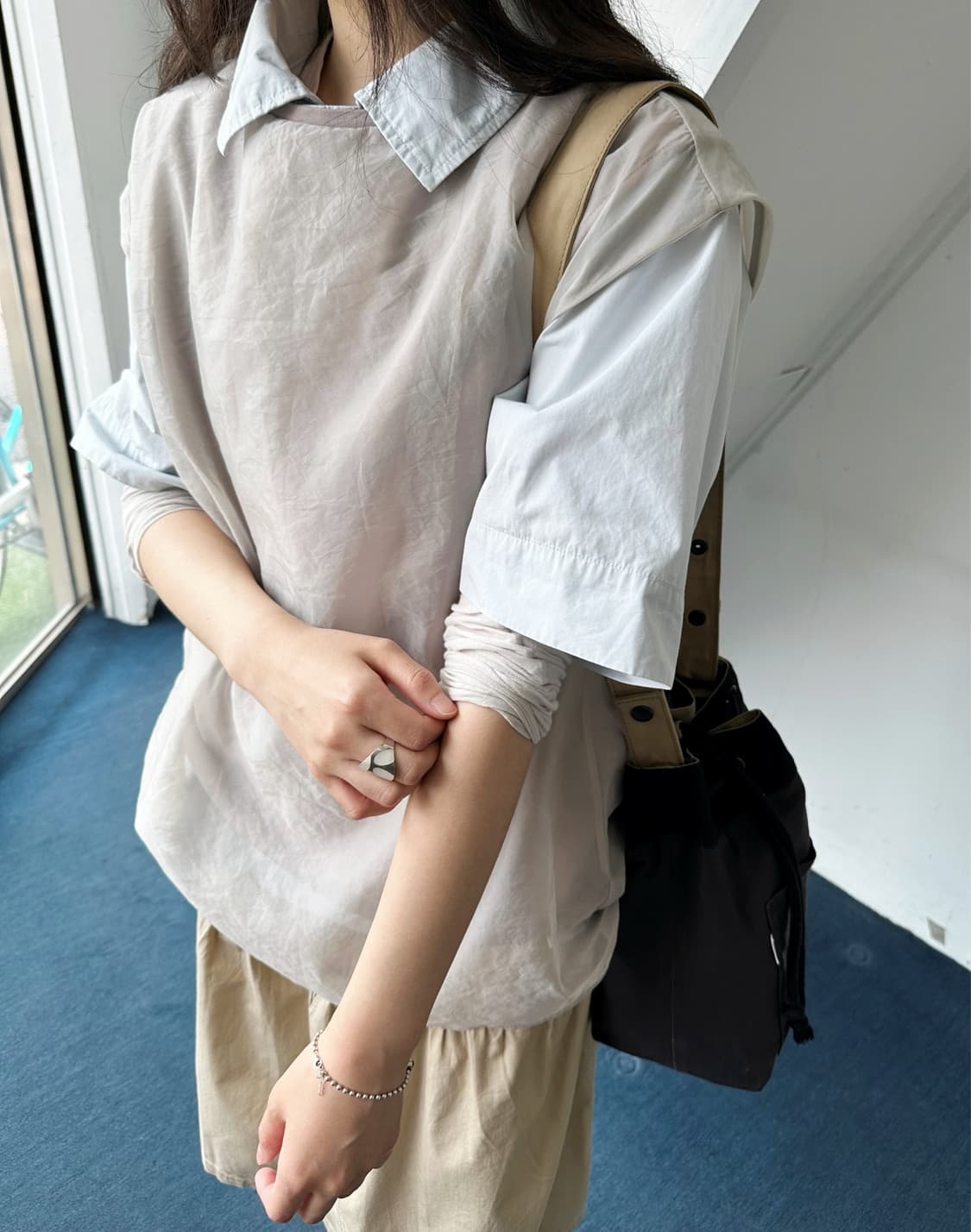 Fake layered design sleeveles top 상품이미지7