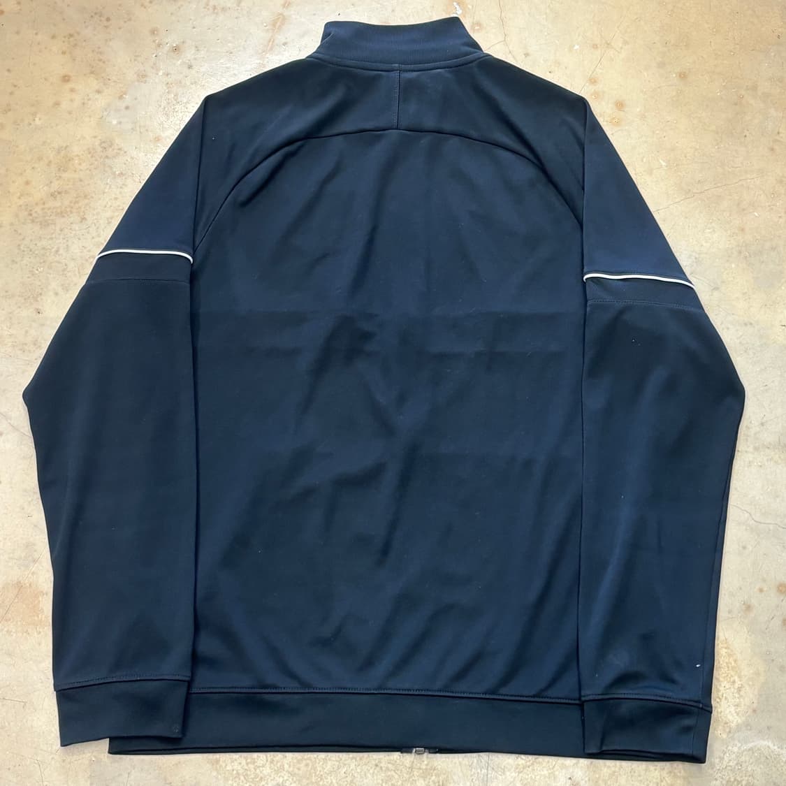 L 나이키 바르셀로나 블랙 트랙탑 상품이미지3