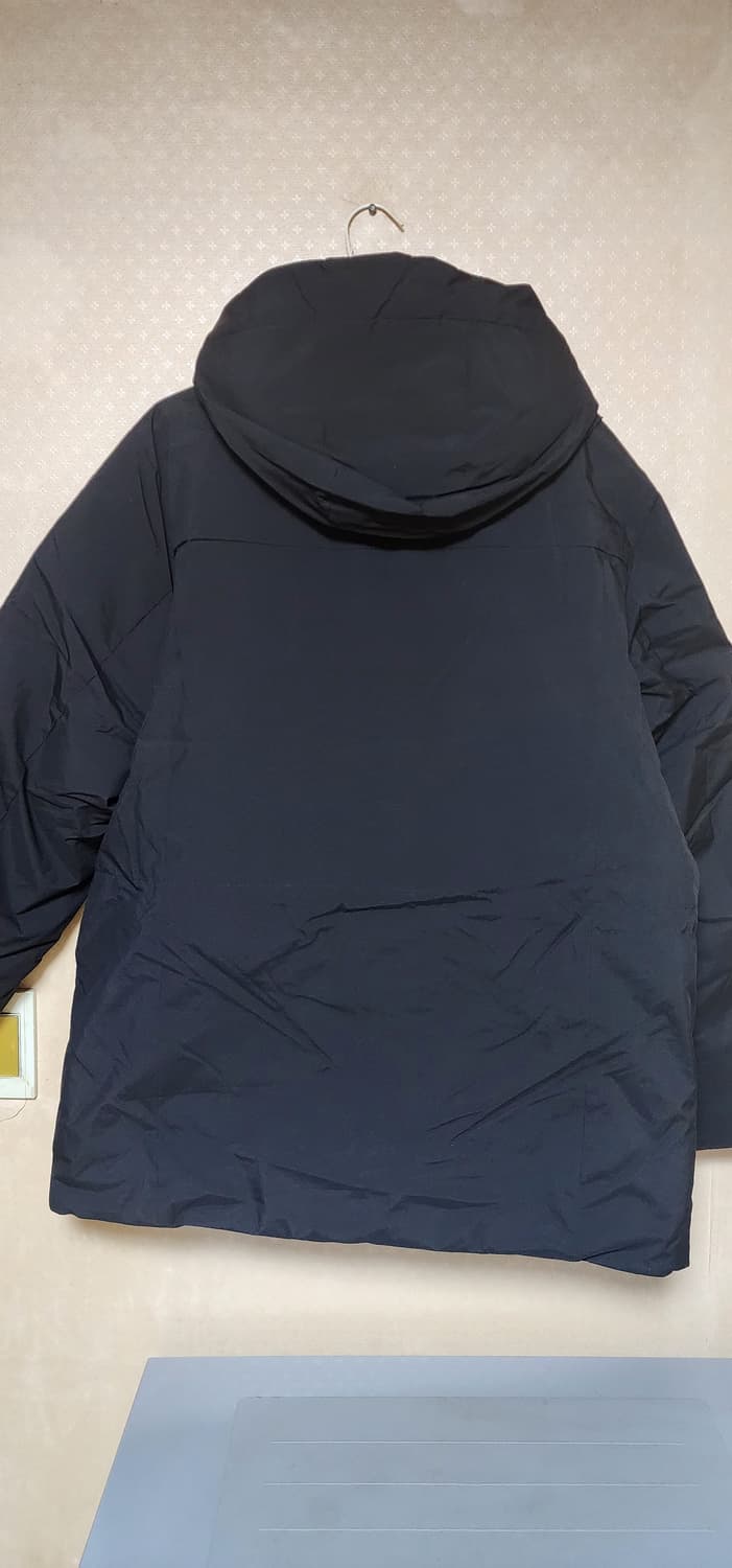 몽벨 남성 혜비패딩파카 점퍼xl (새상품) 블랙색상 상품이미지3