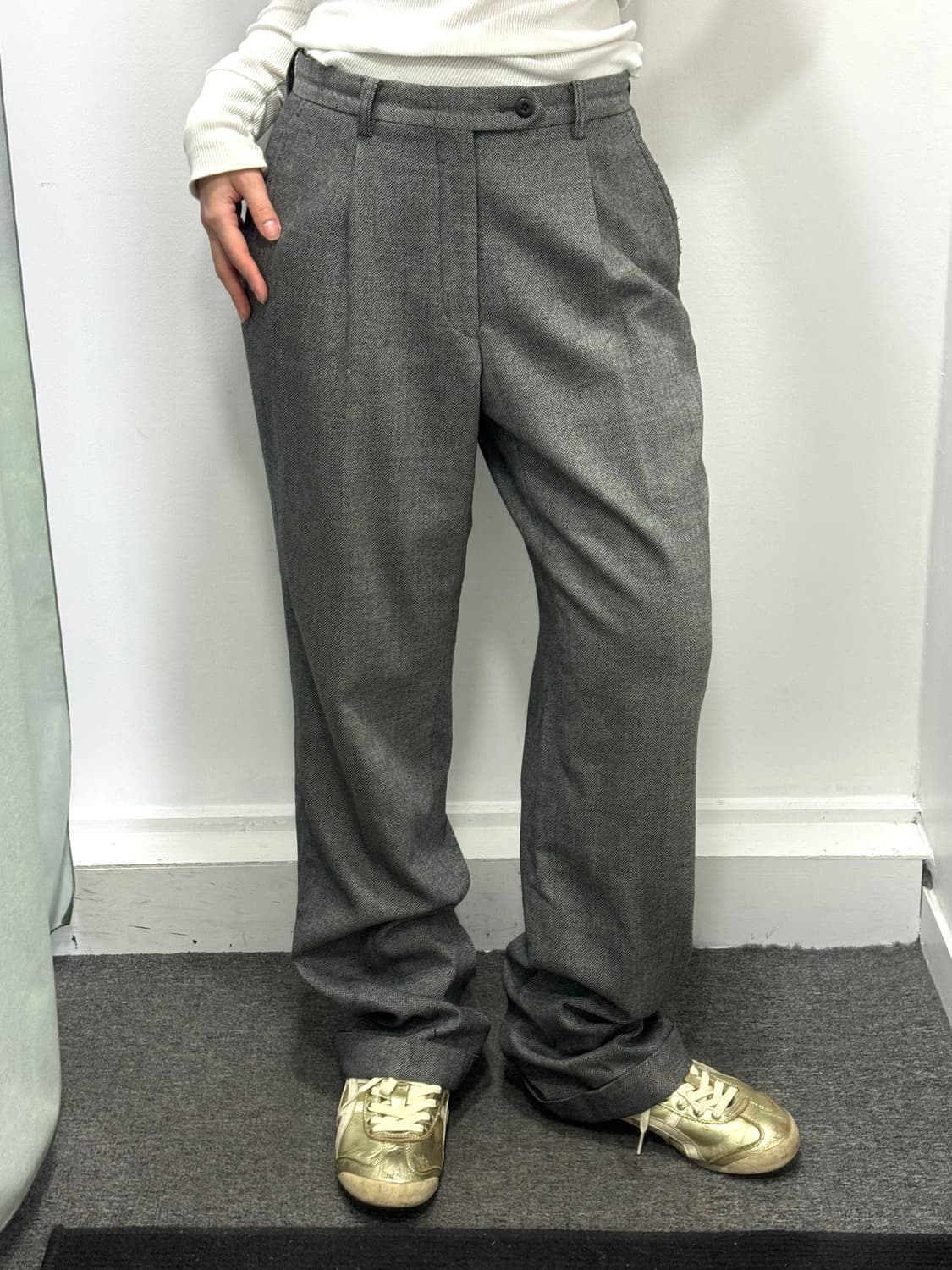 버버리 골프 그레이 울 슬랙스 상품이미지1