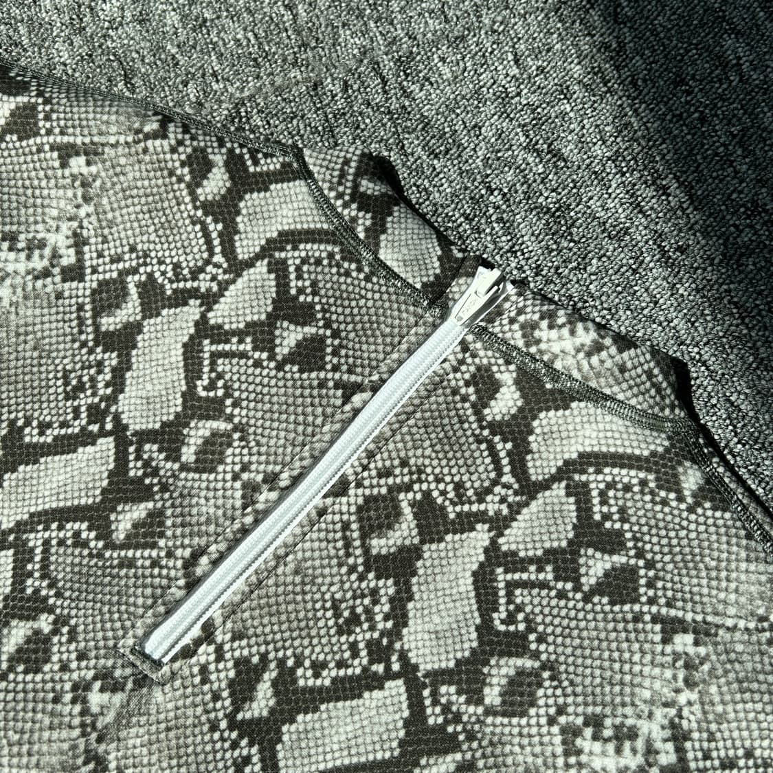 아디다스 x Hyke 파이어버드 스네이크 패턴 맨투맨 상품이미지5