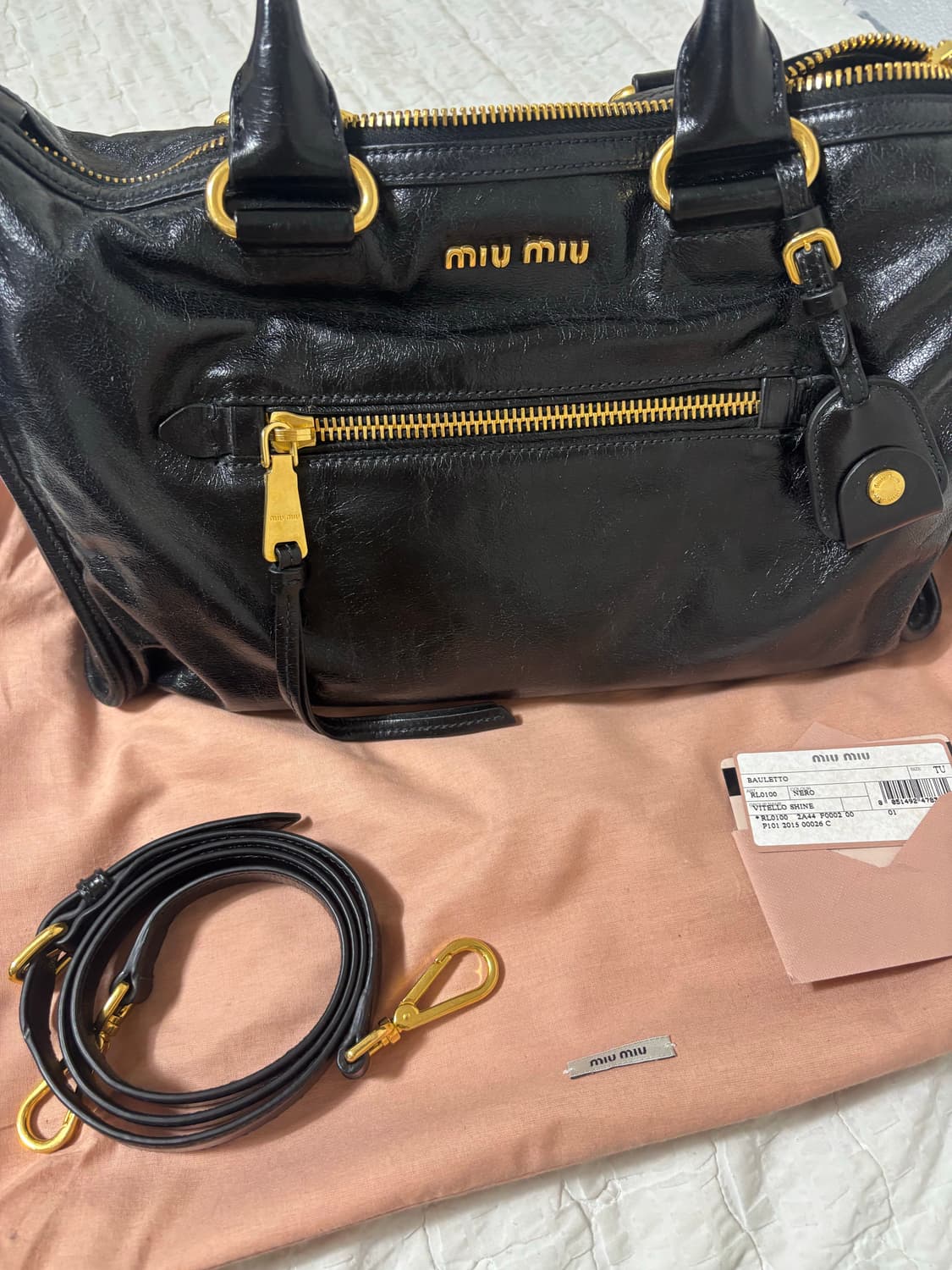 (정품) 미우미우 비텔로 샤인 호보백 블랙 상품이미지1