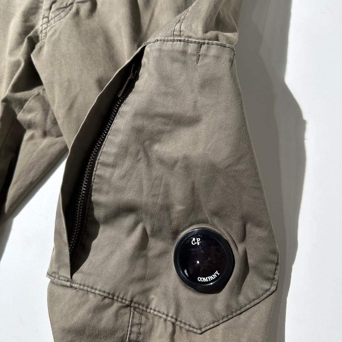 CP컴퍼니 렌즈 카고 팬츠 상품이미지5