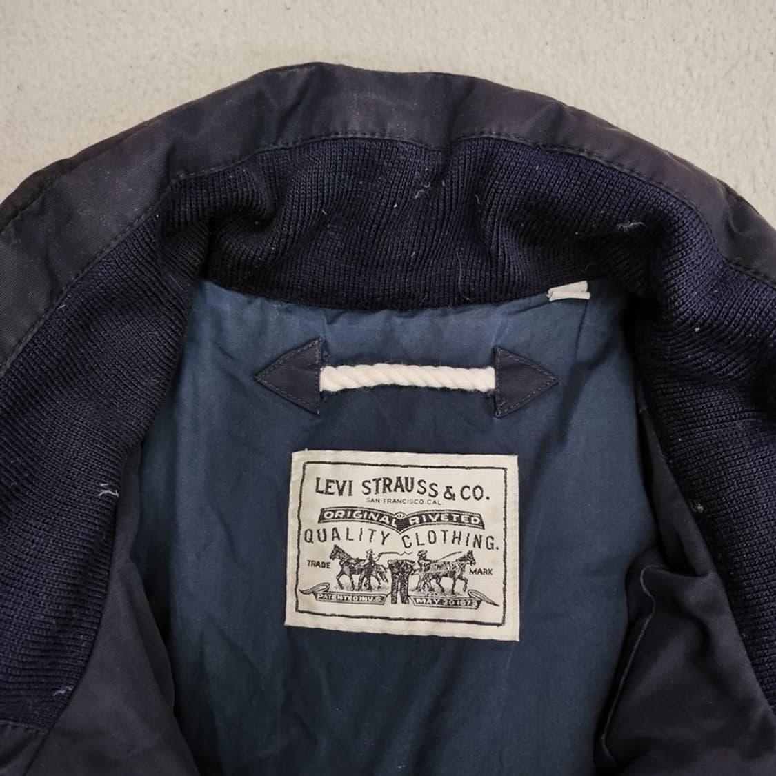 LEVI'S 덕다운 패딩 점퍼 L 상품이미지5