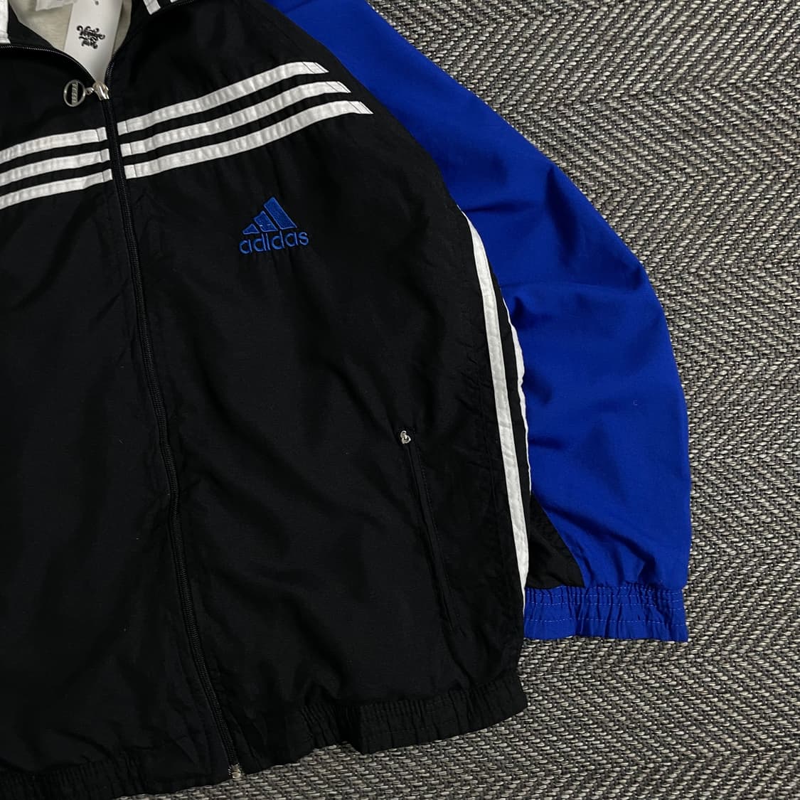 00s 아디다스 올드스쿨 박시핏 바람막이 o 3322 상품이미지2
