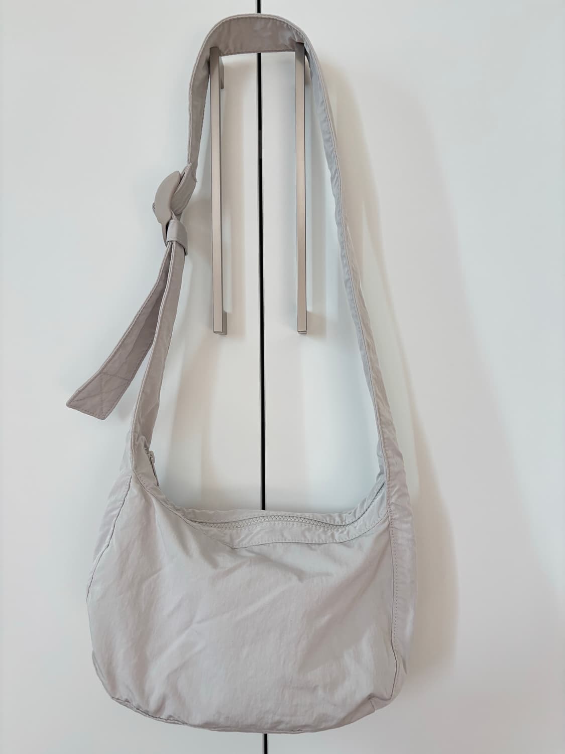 코스 새들백 라이트그레이 상품이미지1