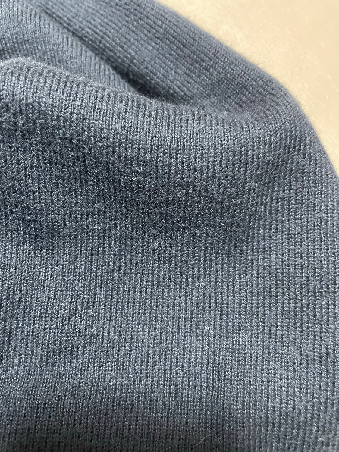 빈티지 아베크롬비 네이비 브이넥 롱슬리브 니트 탑 상품이미지5