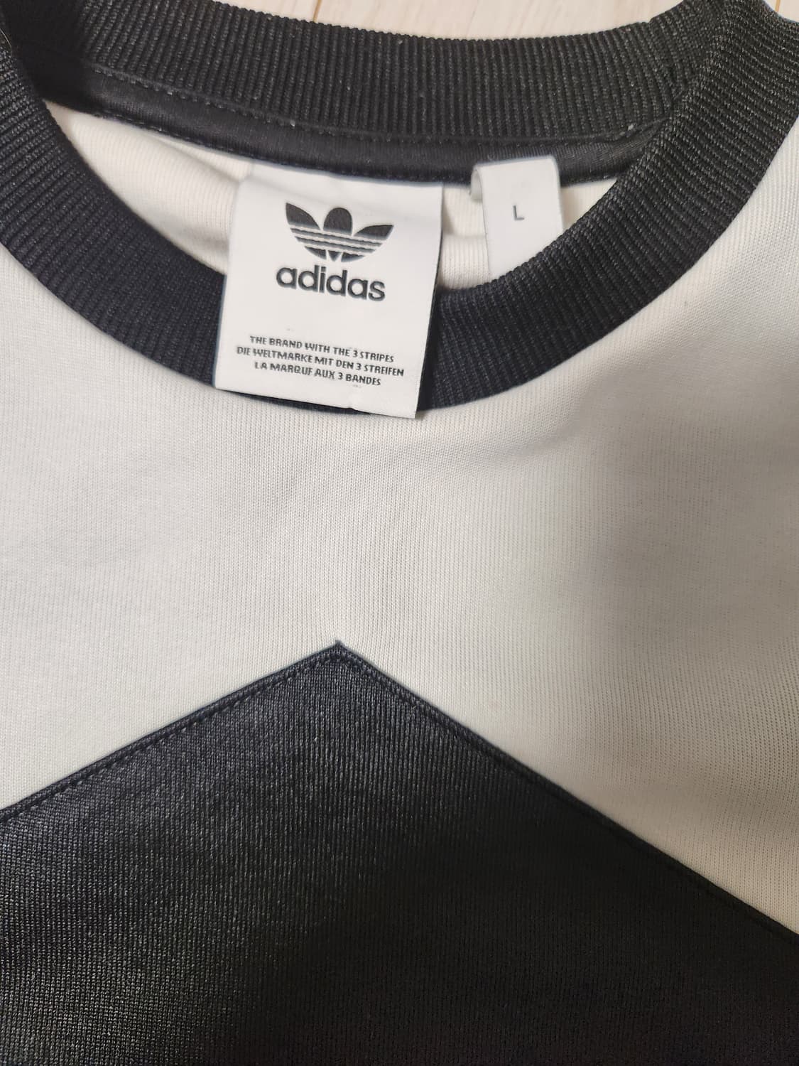 아디다스 팔머스톤 크루 맨투맨 남녀공용 사이즈100(L)

사용감 거의  상품이미지3