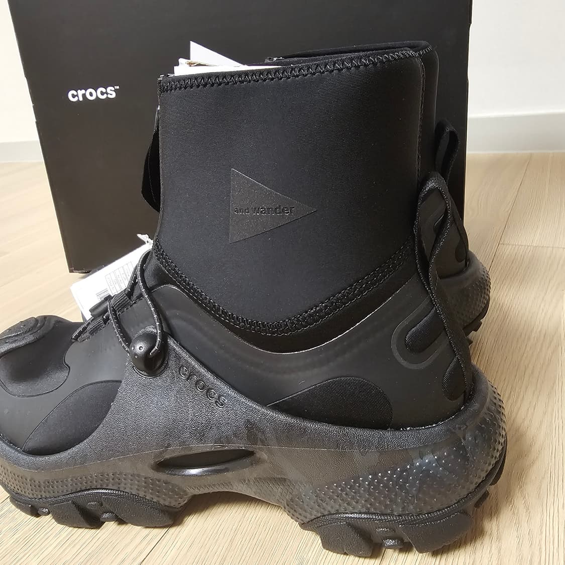 270 새제품) 크록스 x 앤드 원더 x 엔드 트레일 브레이크 블랙 상품이미지4
