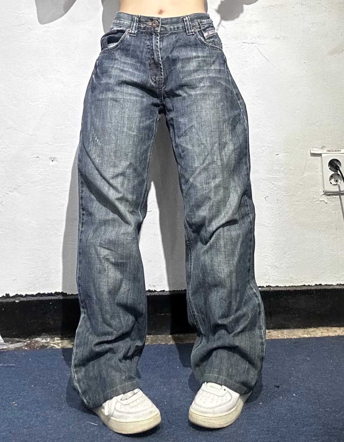 디젤 D 진청 자수 와이드 데님 팬츠 상품이미지5