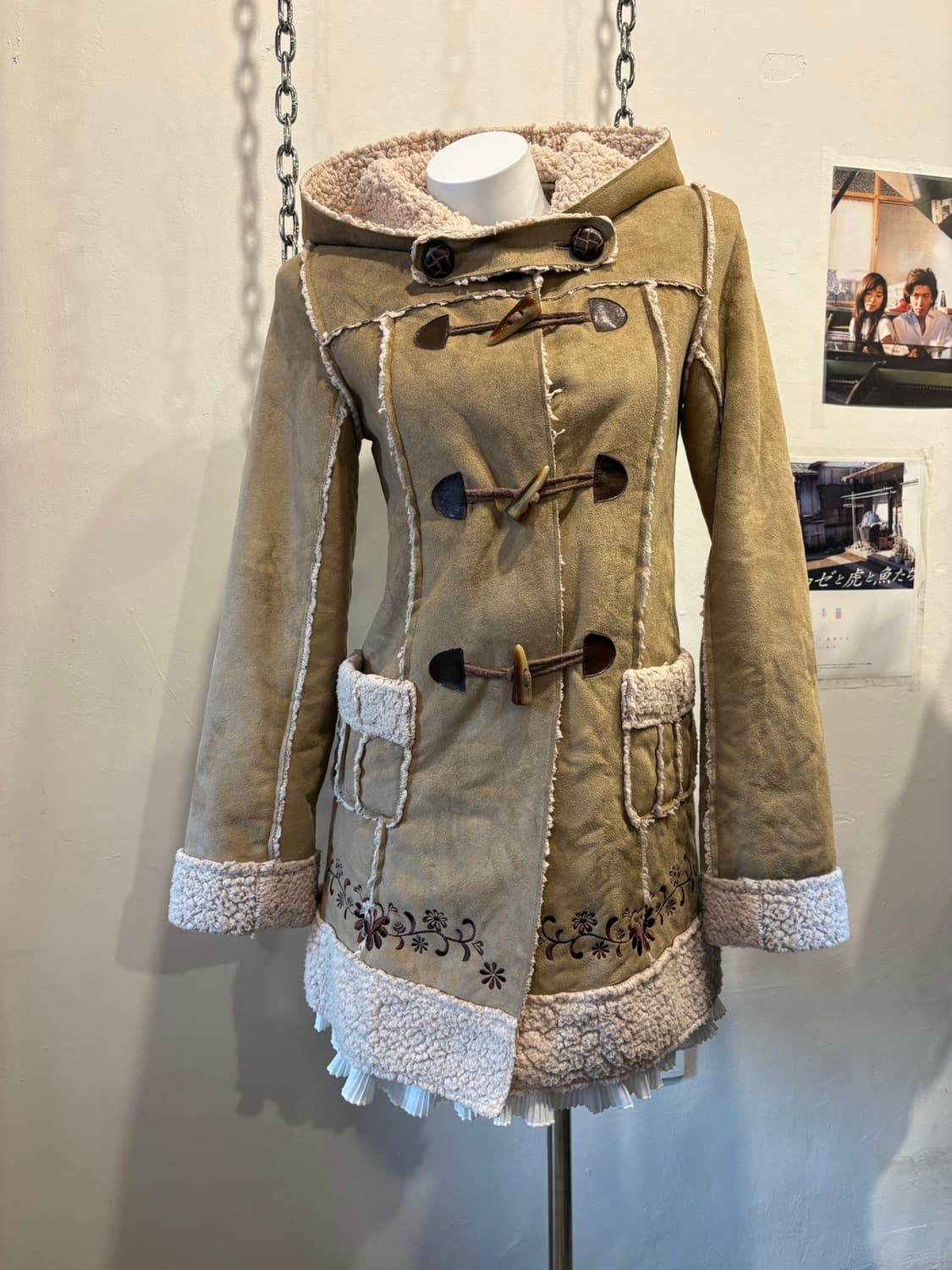 liz lisa 리즈리사 브라운 플라워 자수 베이지 무스탕 러블리 갸루 상품이미지1