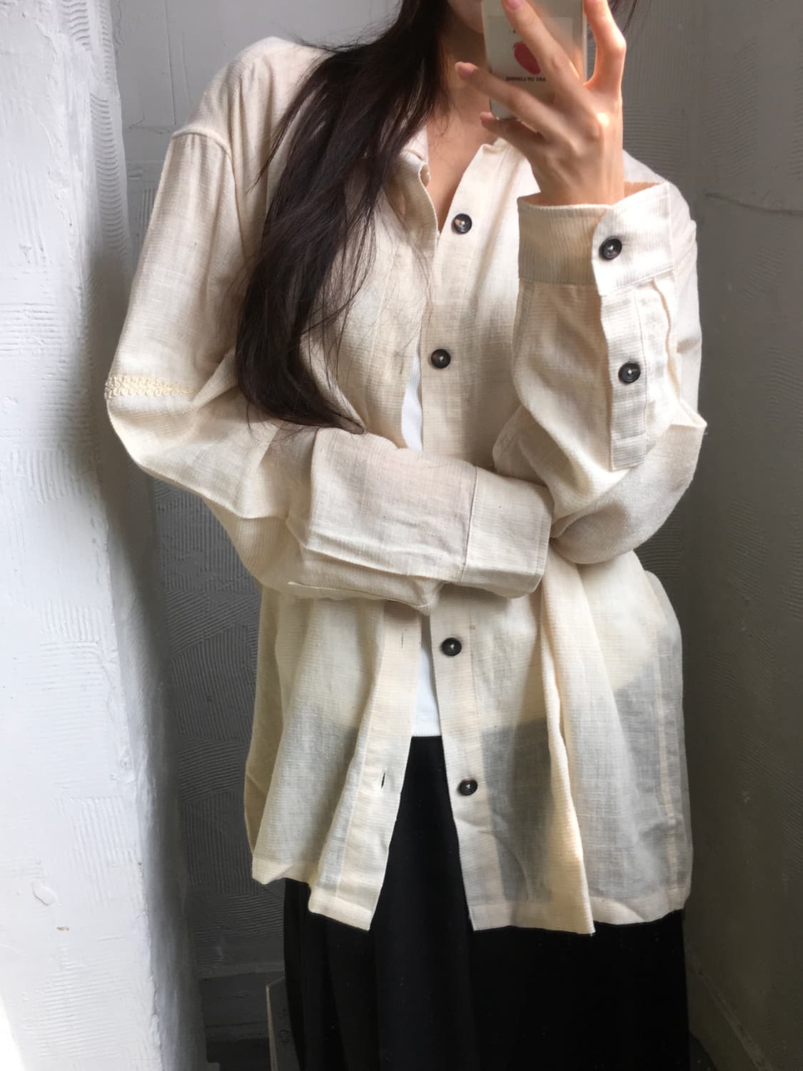 (새상품) 카르틱 리서치 베이지 컬러 스티치 셔츠 상품이미지2