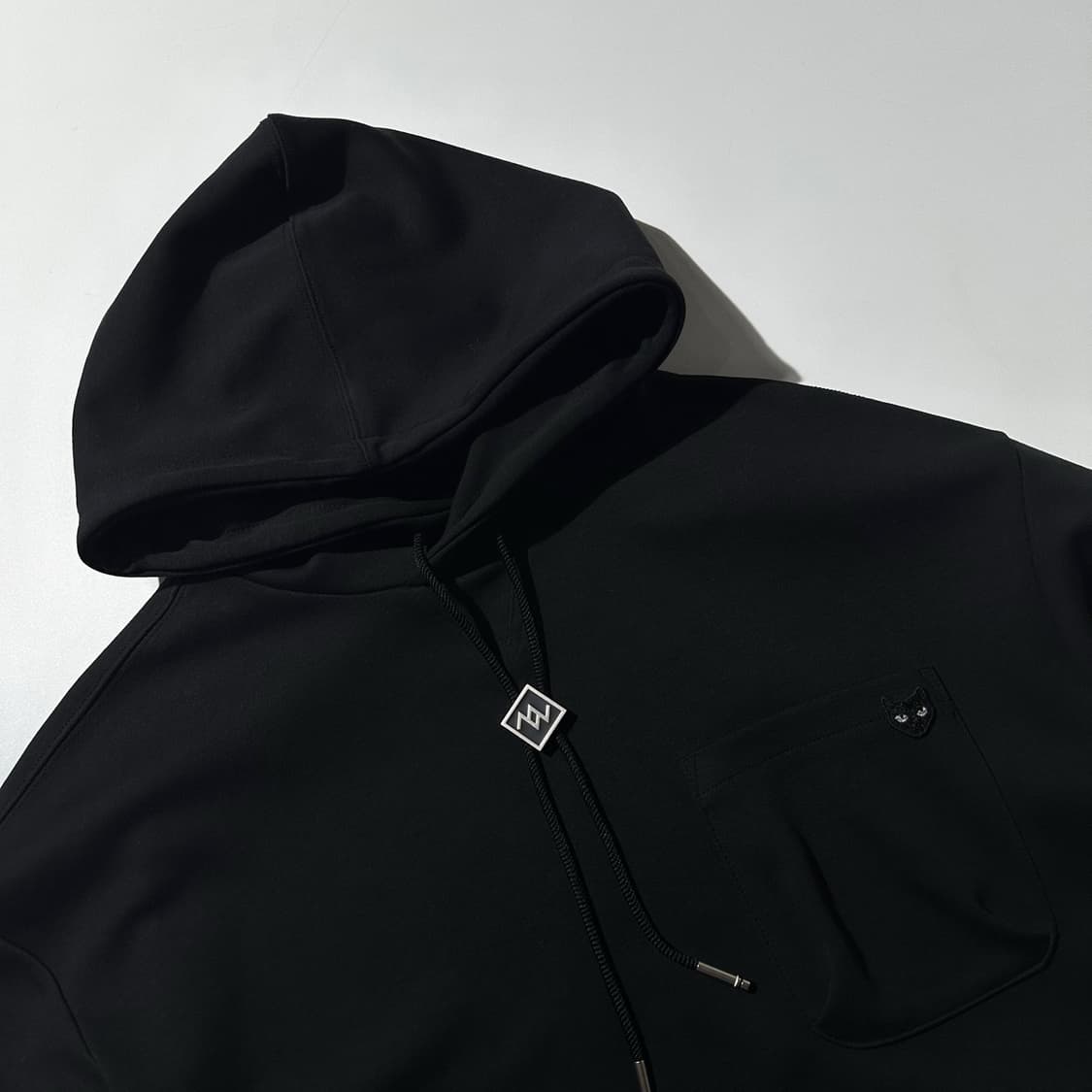 지제로 송지오 고스트 펜서 후드 롱슬리브 블랙 상품이미지4