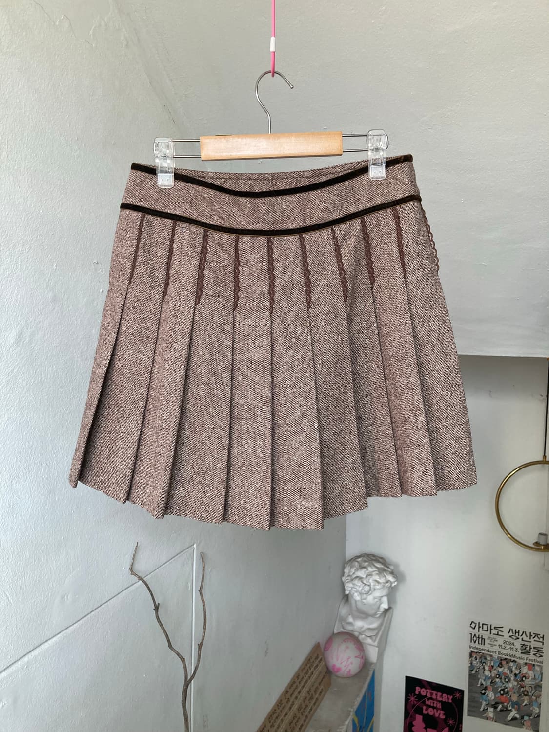 플리츠 레이스 벨벳 디테일 미니 스커트 상품이미지5