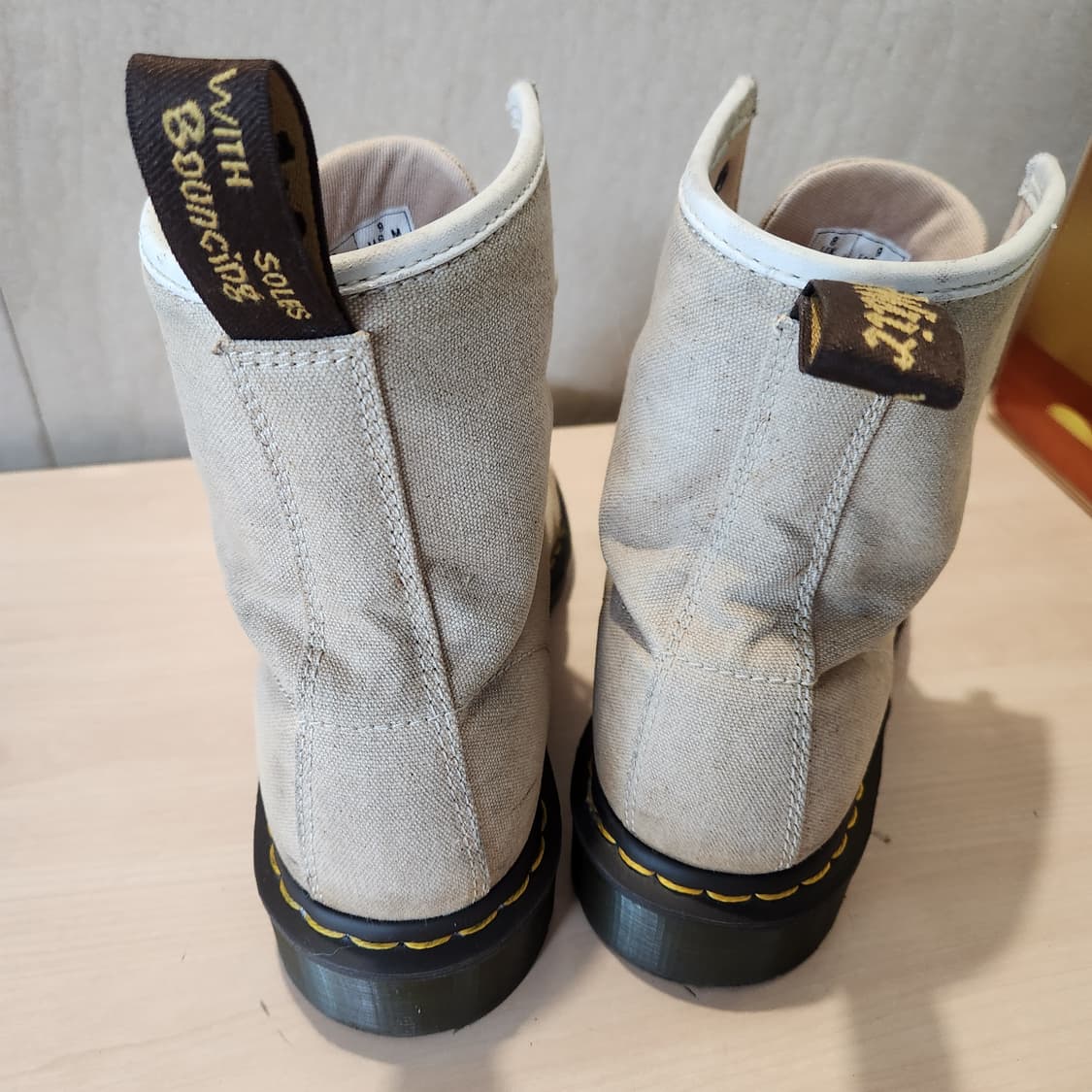 Dr.Martens 샘플 8홀 / 유니섹스 감성 부츠✨
265~270 상품이미지6