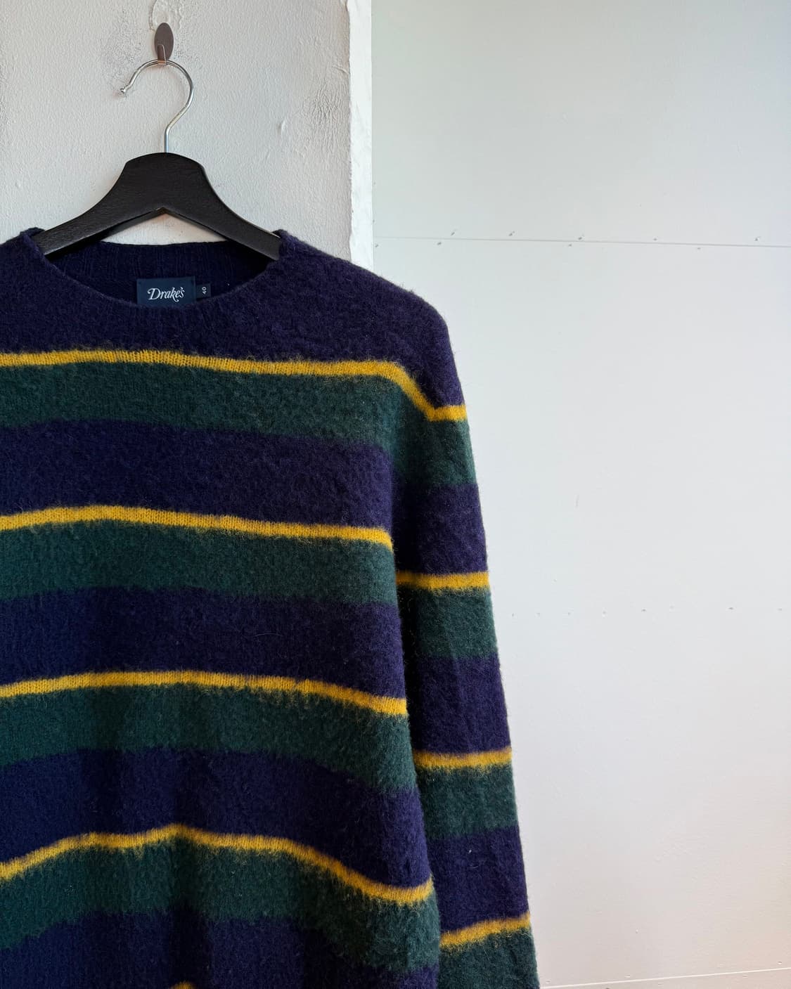 드레익스 네이비 스트라이프 라나버진울 니트  상품이미지5