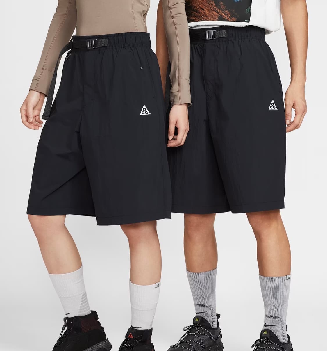 (새상품)나이키 ACG 오브 위버 UV 리펠 오버사이즈 쇼츠 블랙 상품이미지3