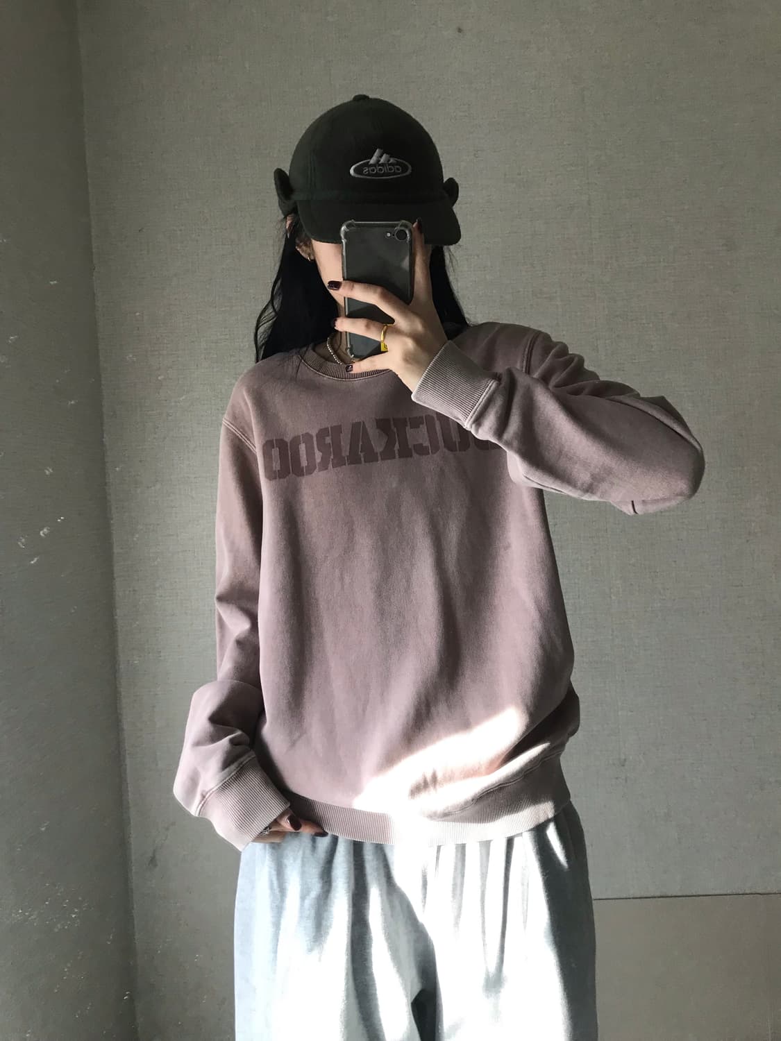 버카루 워시드 빅로고 맨투맨 상품이미지1