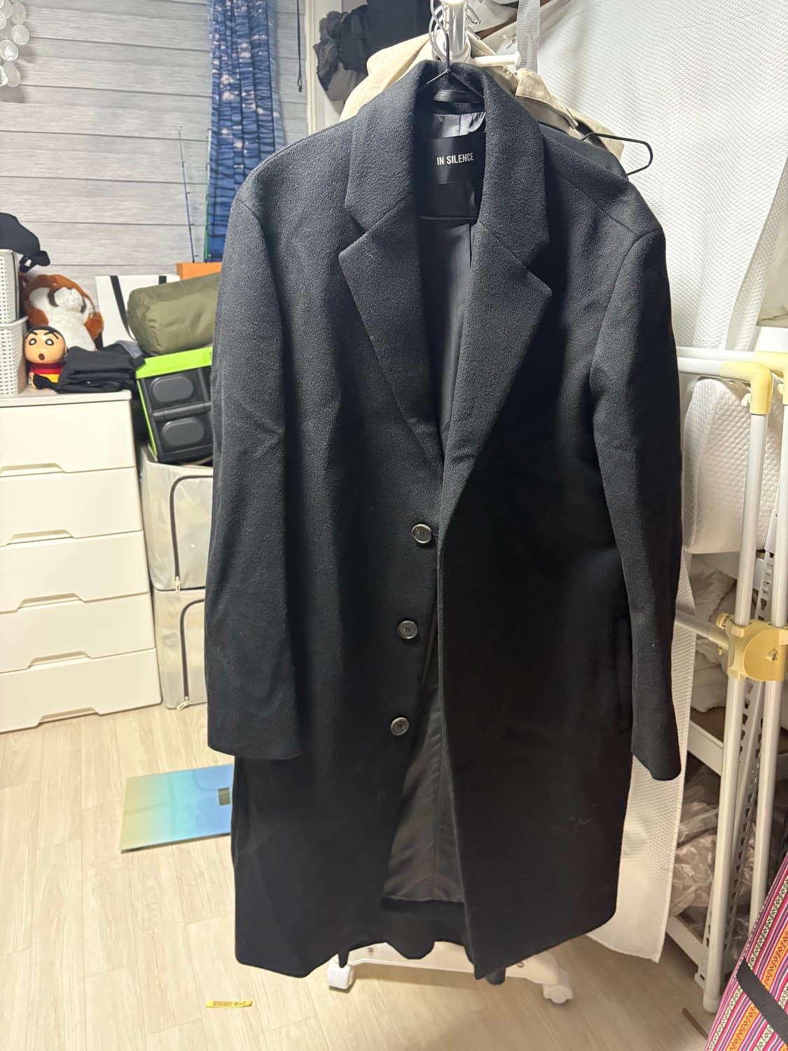 인사일런스 코트 팝니다 상품이미지1