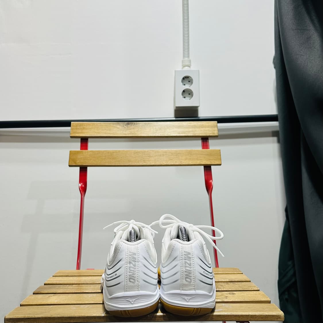 255) 미즈노 배드민턴화 남성 남지 운동화 사이클론 스피드3 상품이미지4