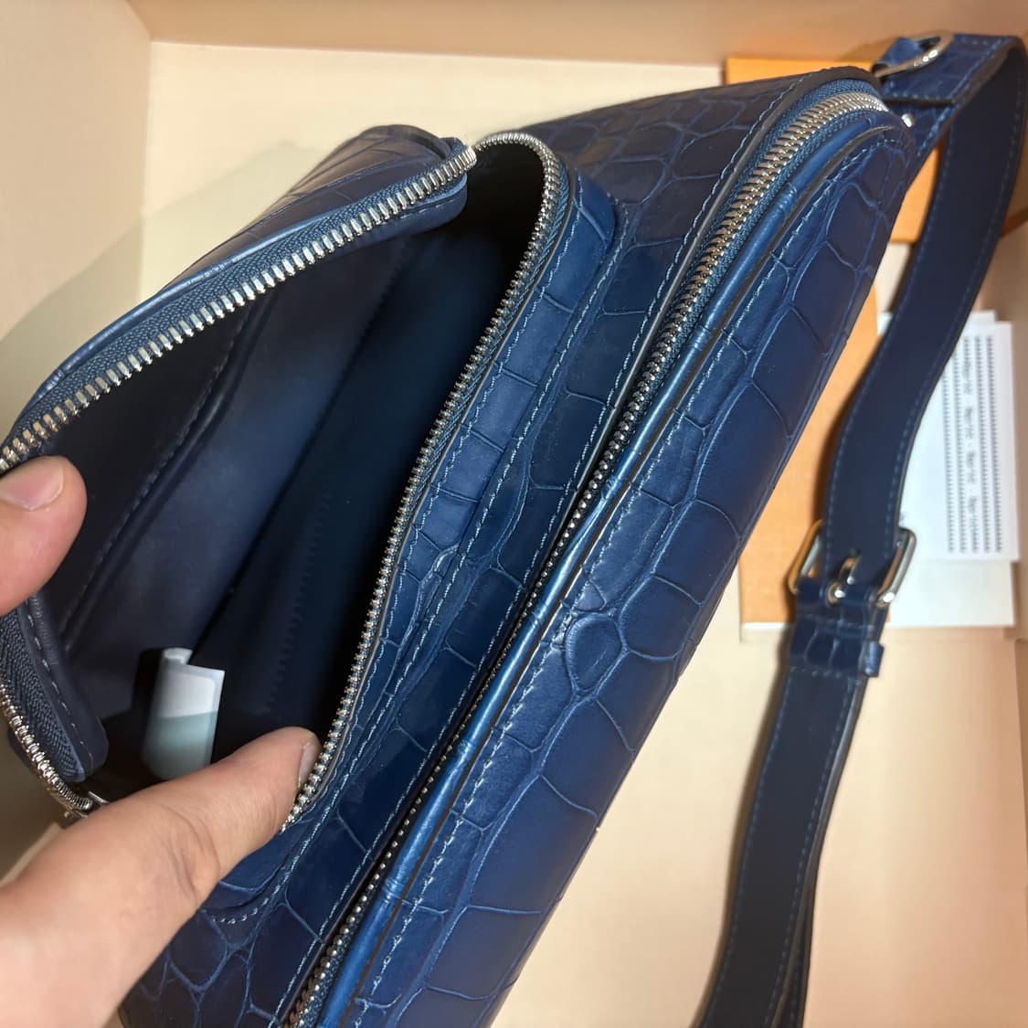 [한정판/백화점판/새상품급] 루이비통 범백 악어가죽 힙색 상품이미지3