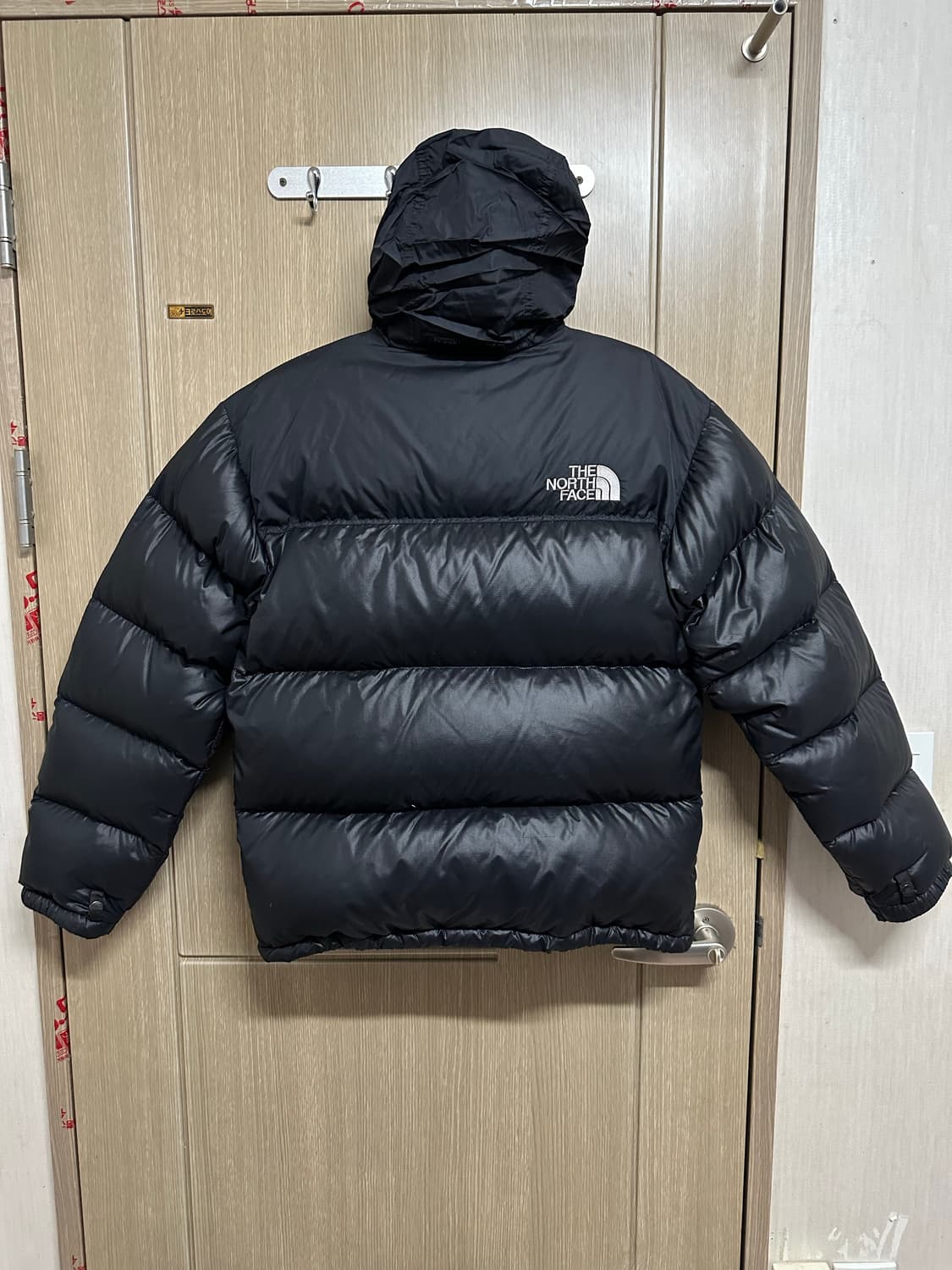 노스페이스 눕시 700 패딩 블랙 90 상품이미지3