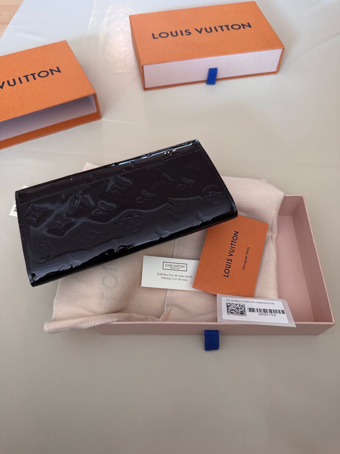 루이비통 사라 월렛 모노그램 베르니 아마란트 상품이미지3