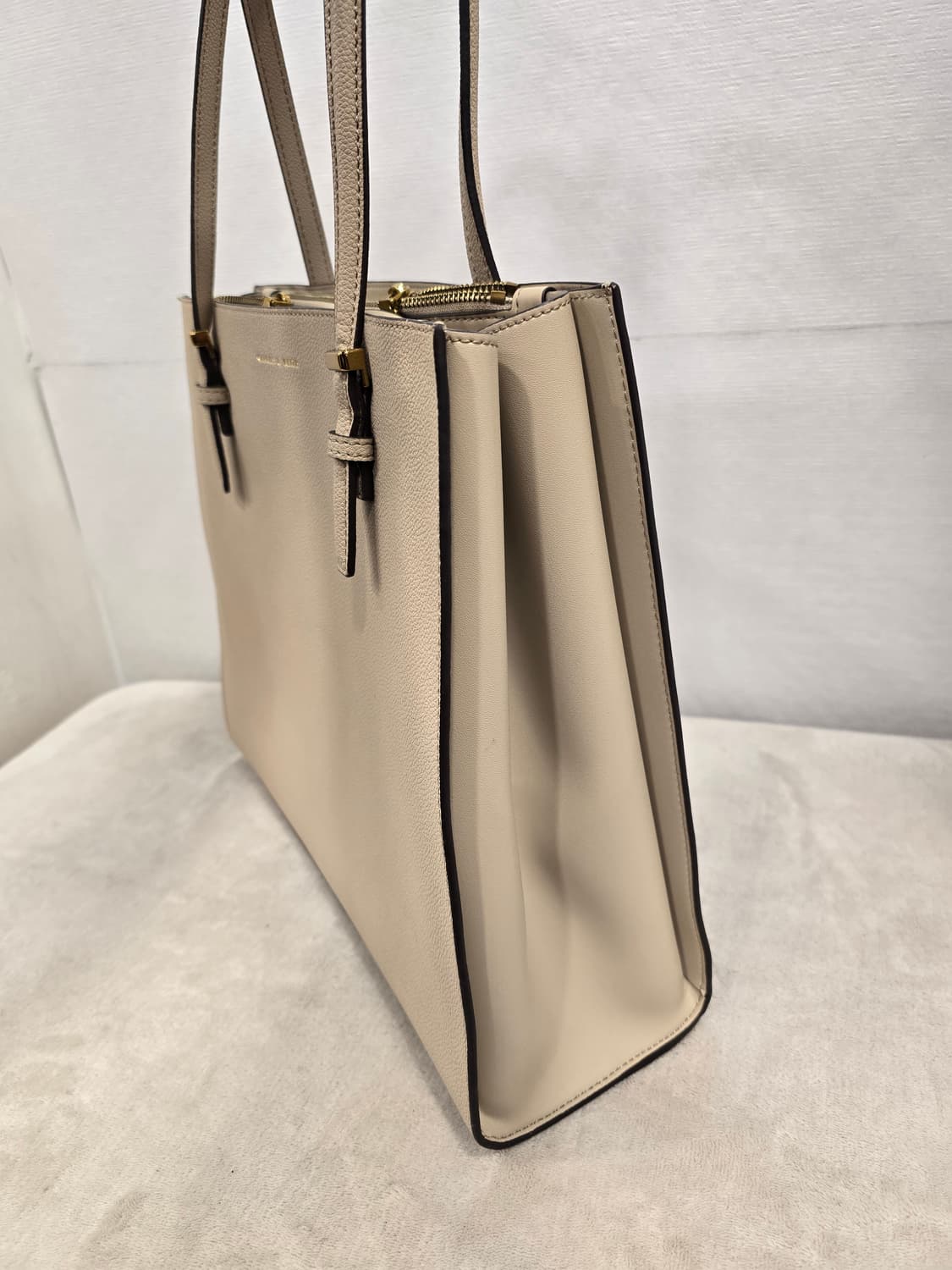 거의새거) 찰스앤키스 베이지 숄더백 상품이미지5