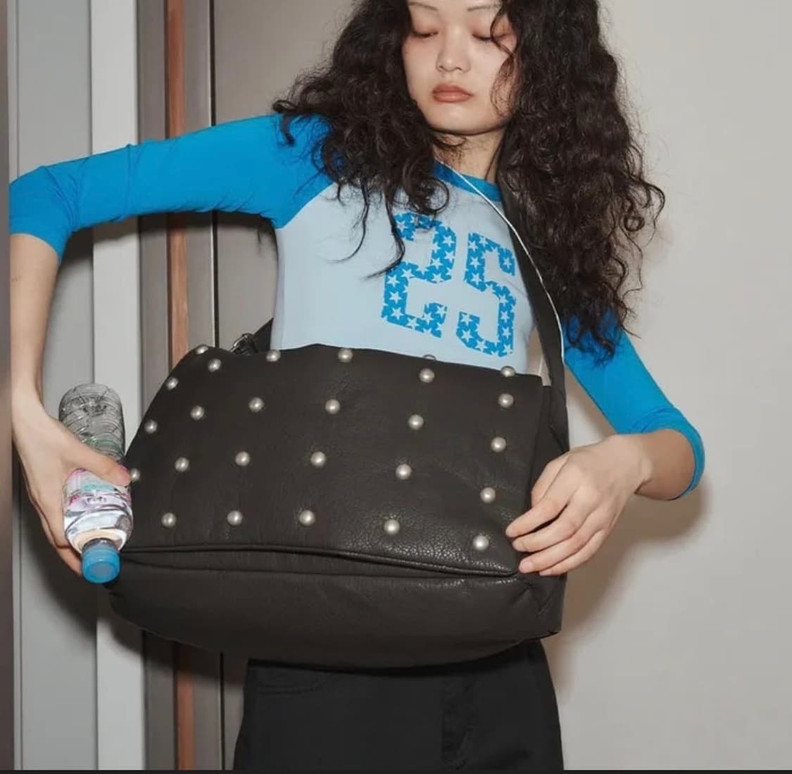 플리즈프로젝트 스터드 메신저백 상품이미지2