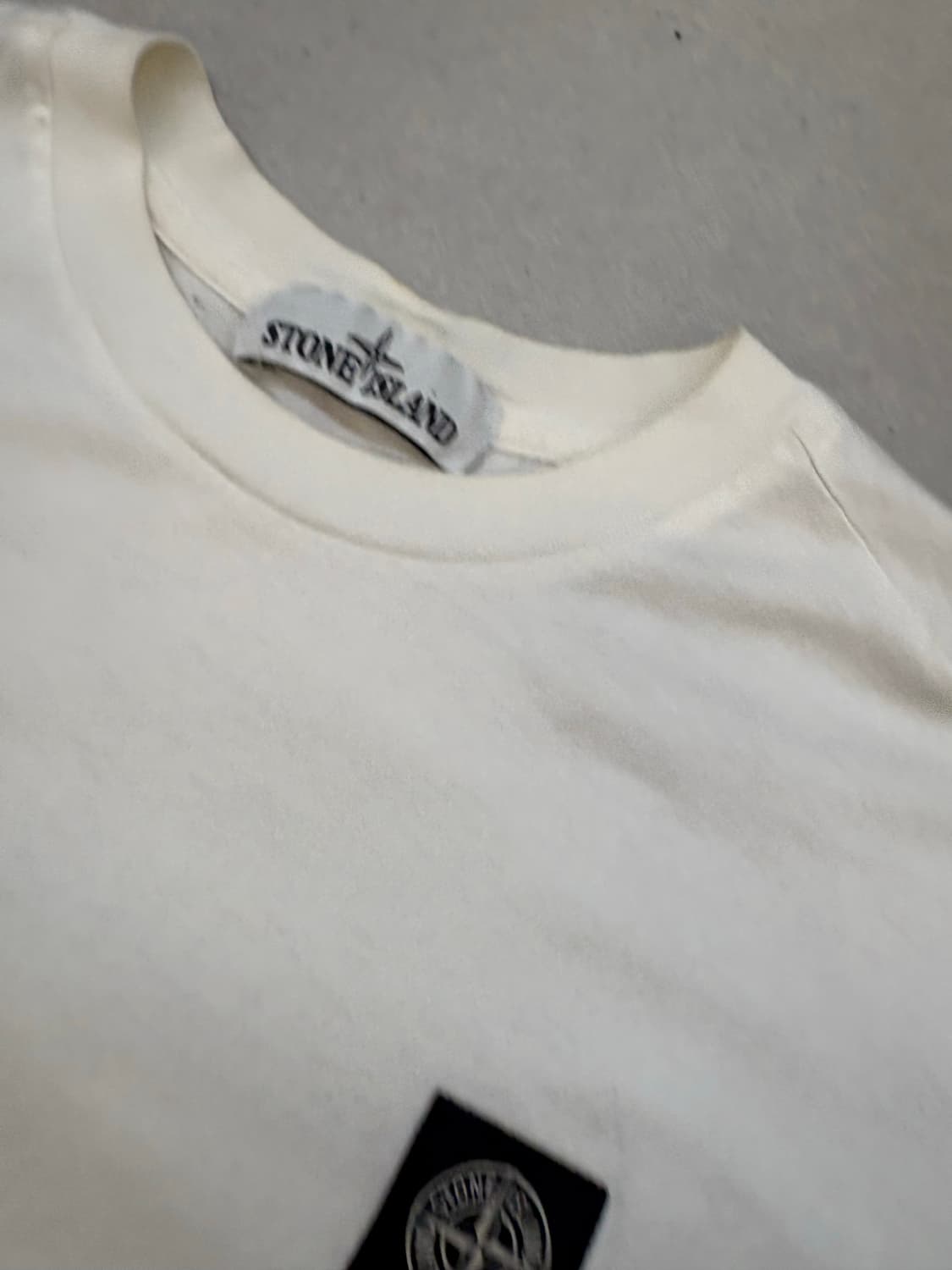 스톤아일랜드 로고 화이트 티셔츠 상품이미지6