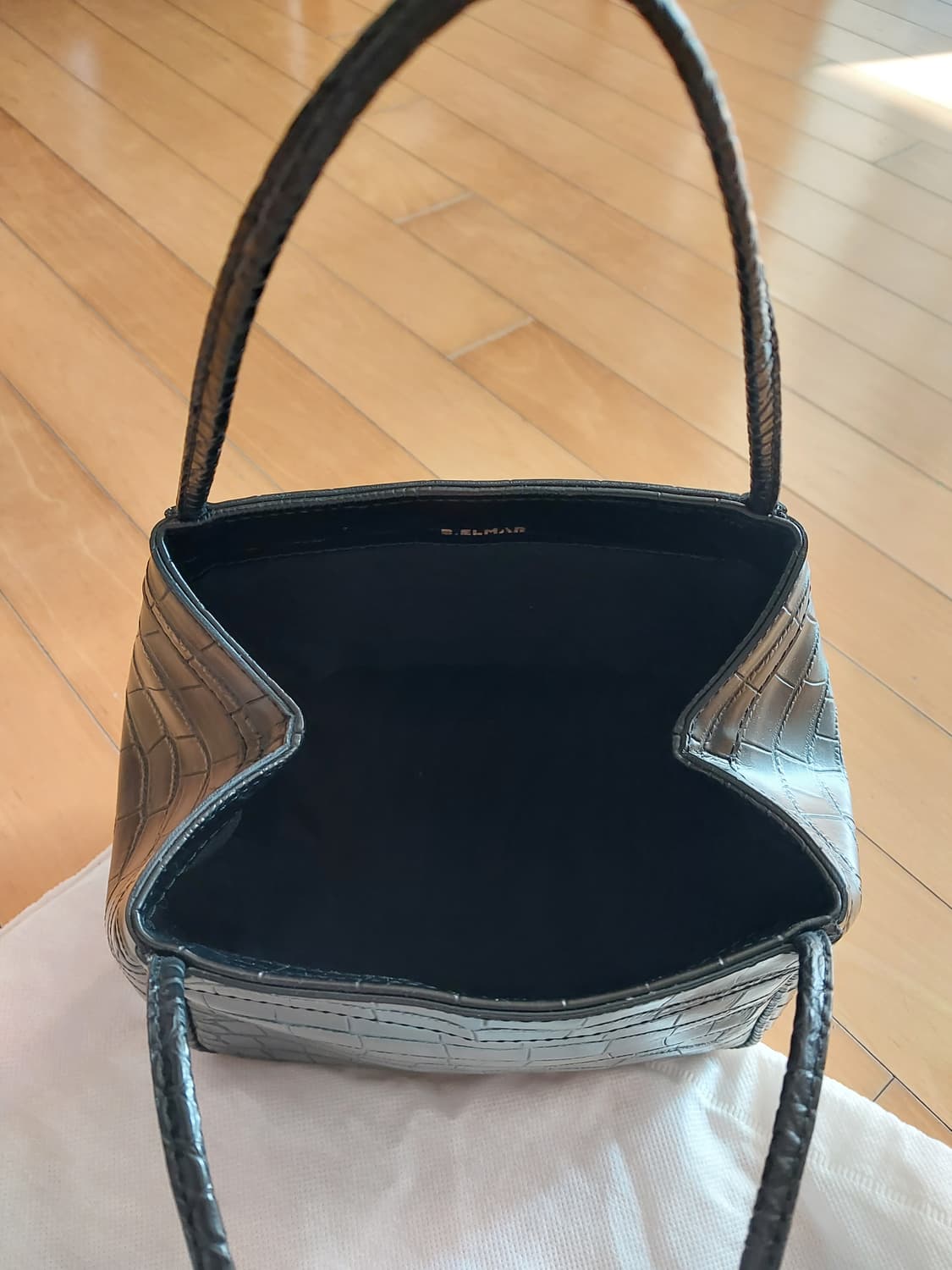 비 엘마 크로커다일 패턴 토트백 상품이미지3