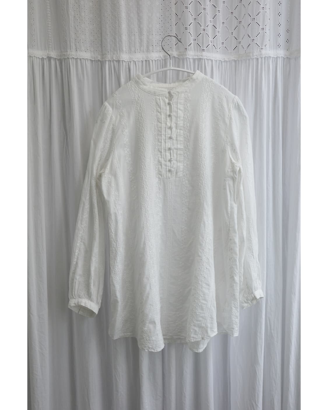 Lace button blouse 상품이미지1