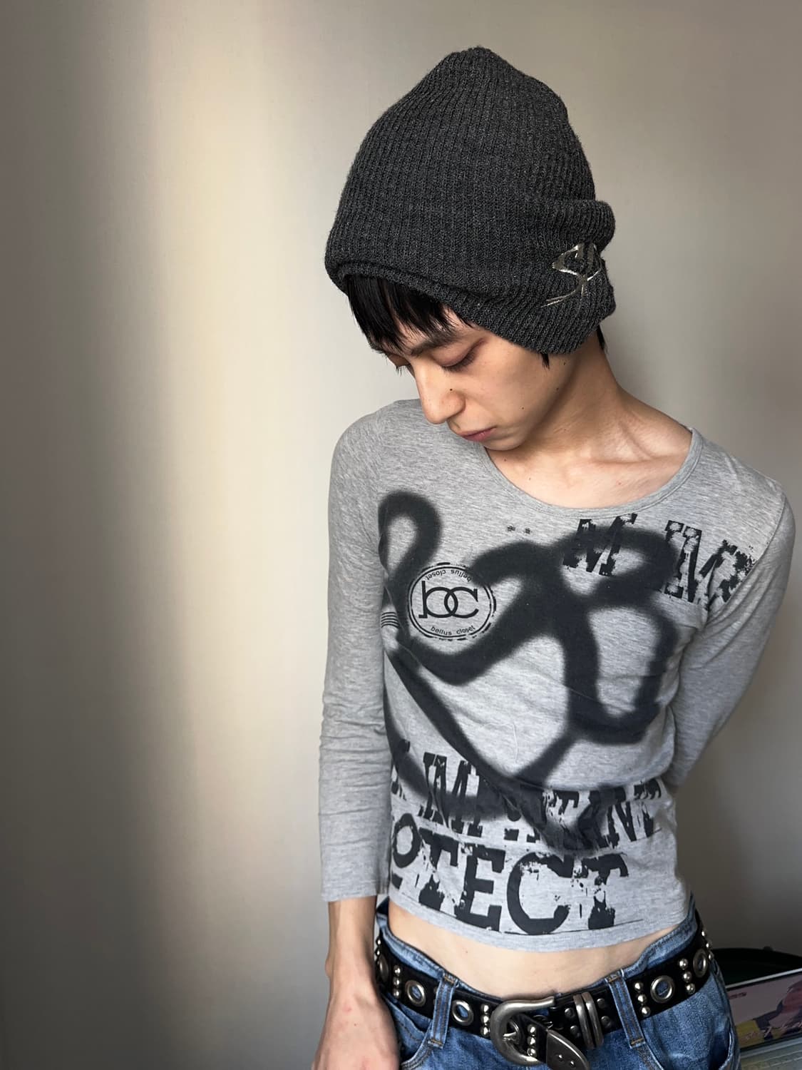 Bellus Closet 그래피티 롱 슬리브 상품이미지1