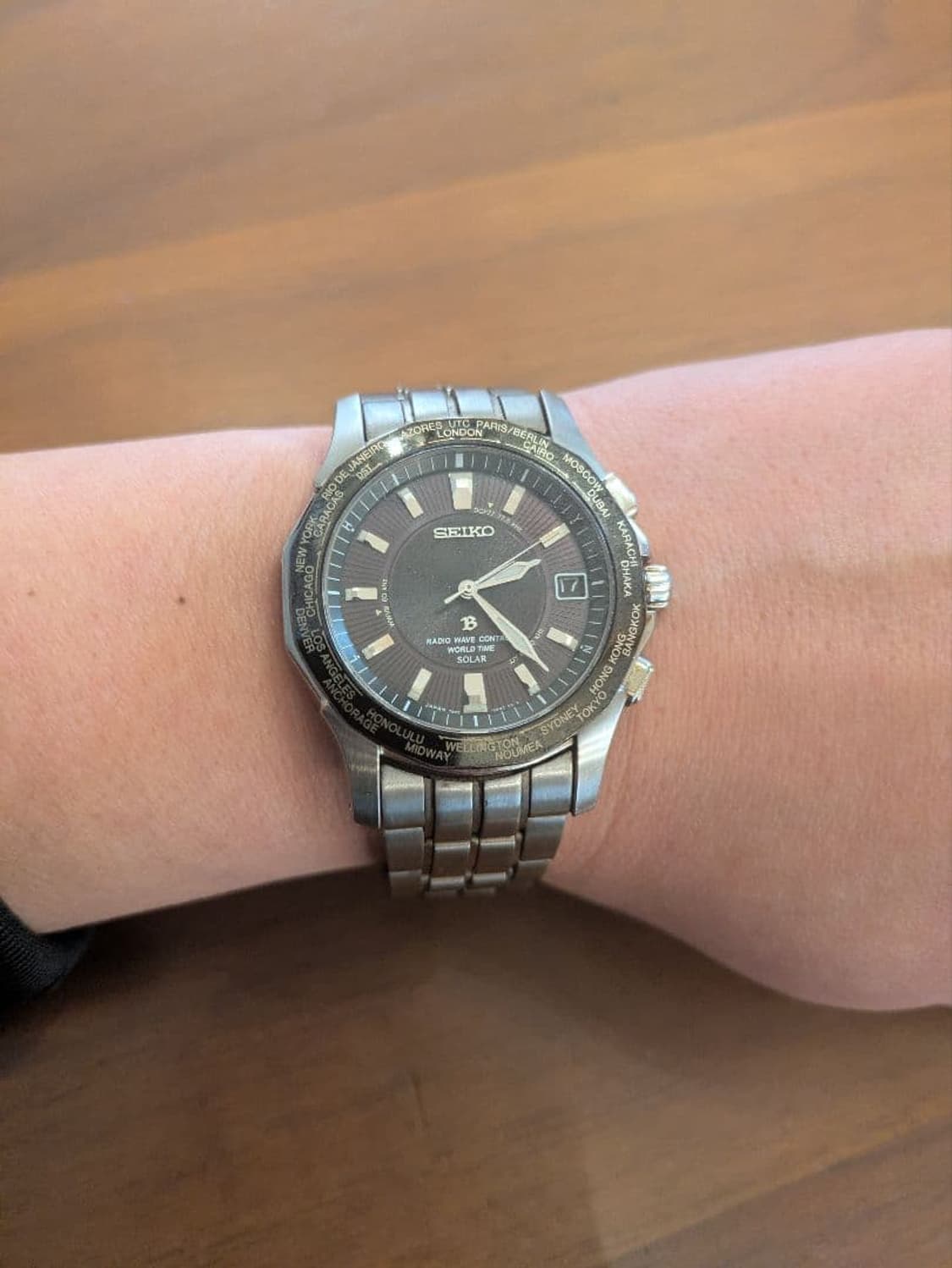 세이코 브라이츠 월드타임 솔라 전파 티타늄 시계 상품이미지2