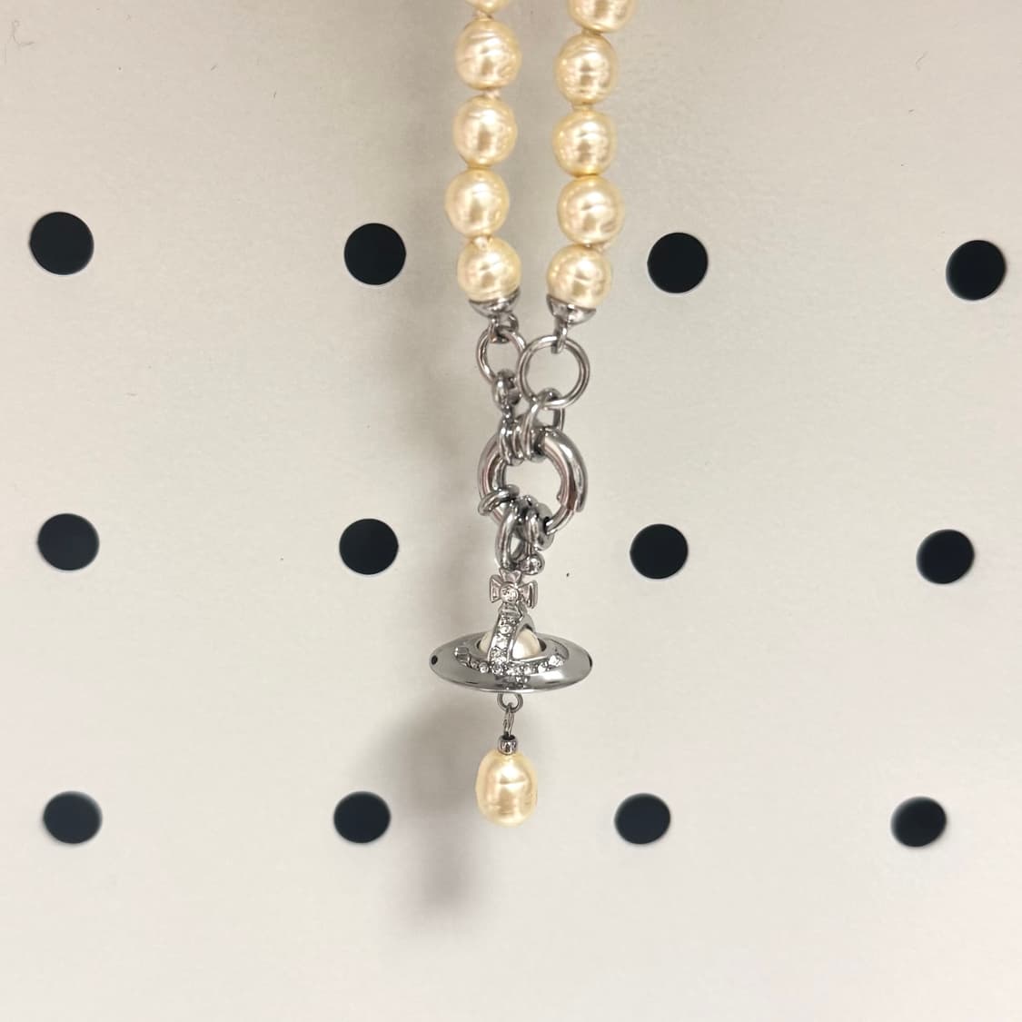 비비안웨스트우드 진주 드롭 초커 목걸이 상품이미지3